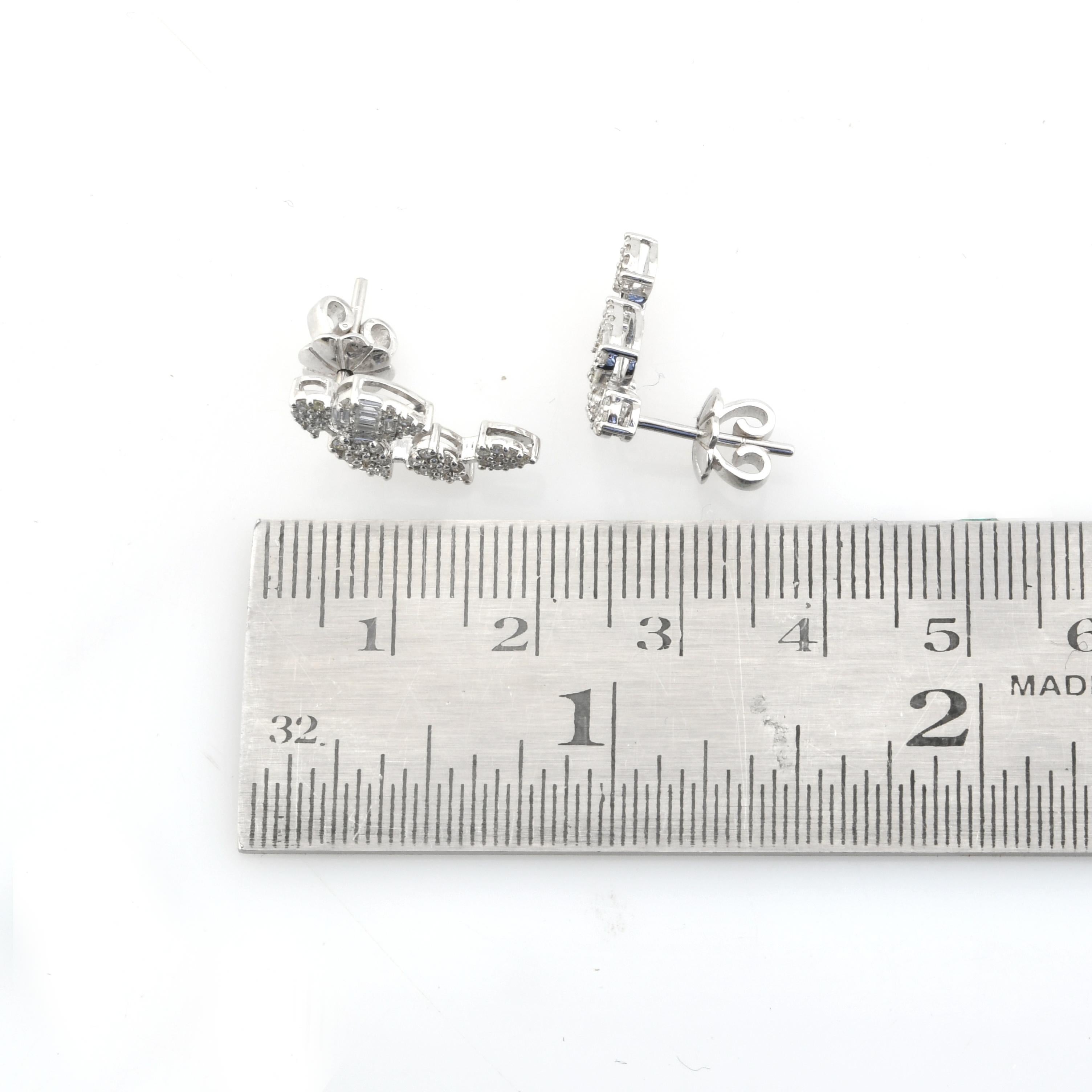 0,62 Karat SI Reinheit HI Farbe Baguette-Diamant-Blatt-Ohrringe 14k Weißgold im Zustand „Neu“ im Angebot in Diera, Dubai