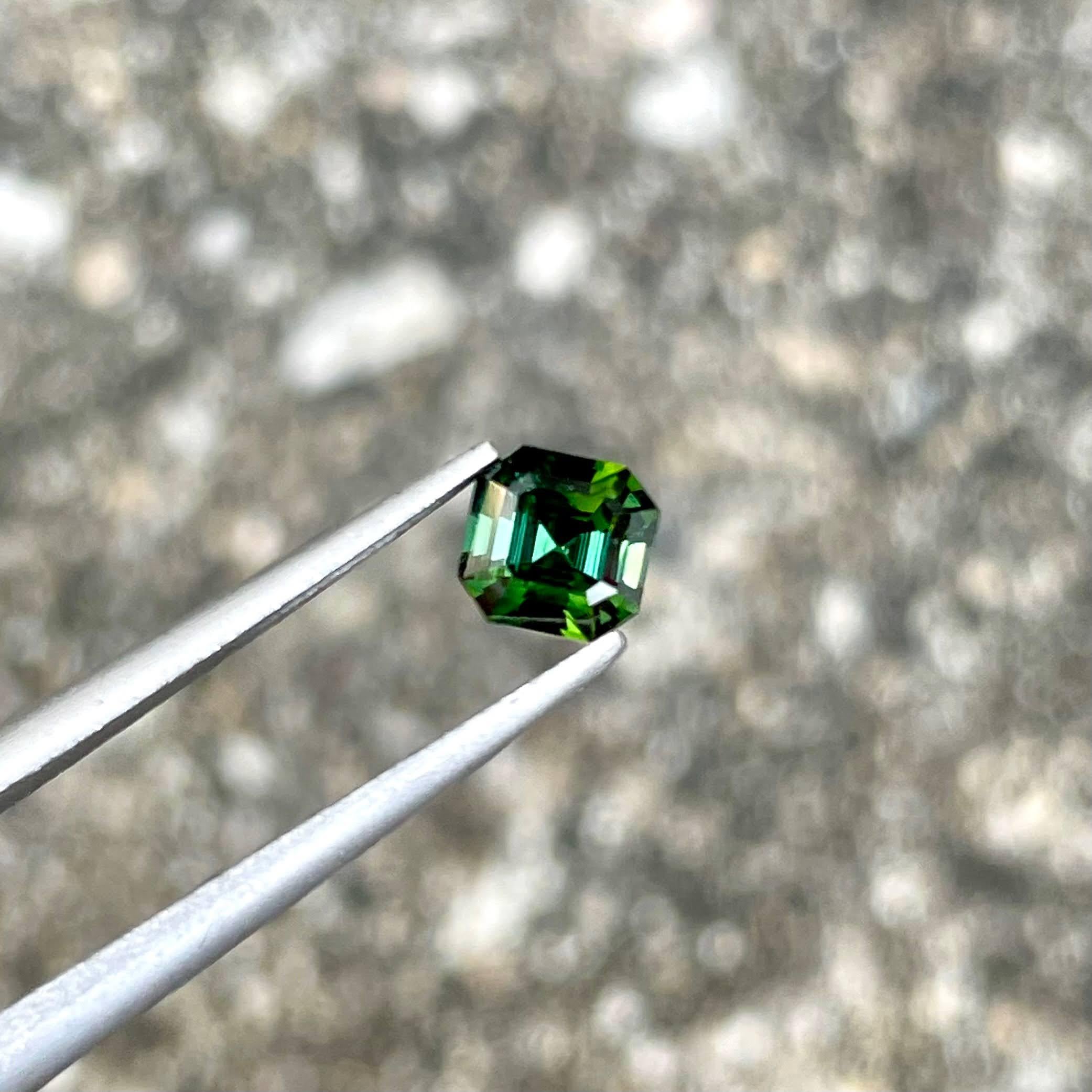 0.62 Karat Mintgrüner Turmalin Asscher-Schliff Natürlicher Afghanischer Edelstein im Angebot 2