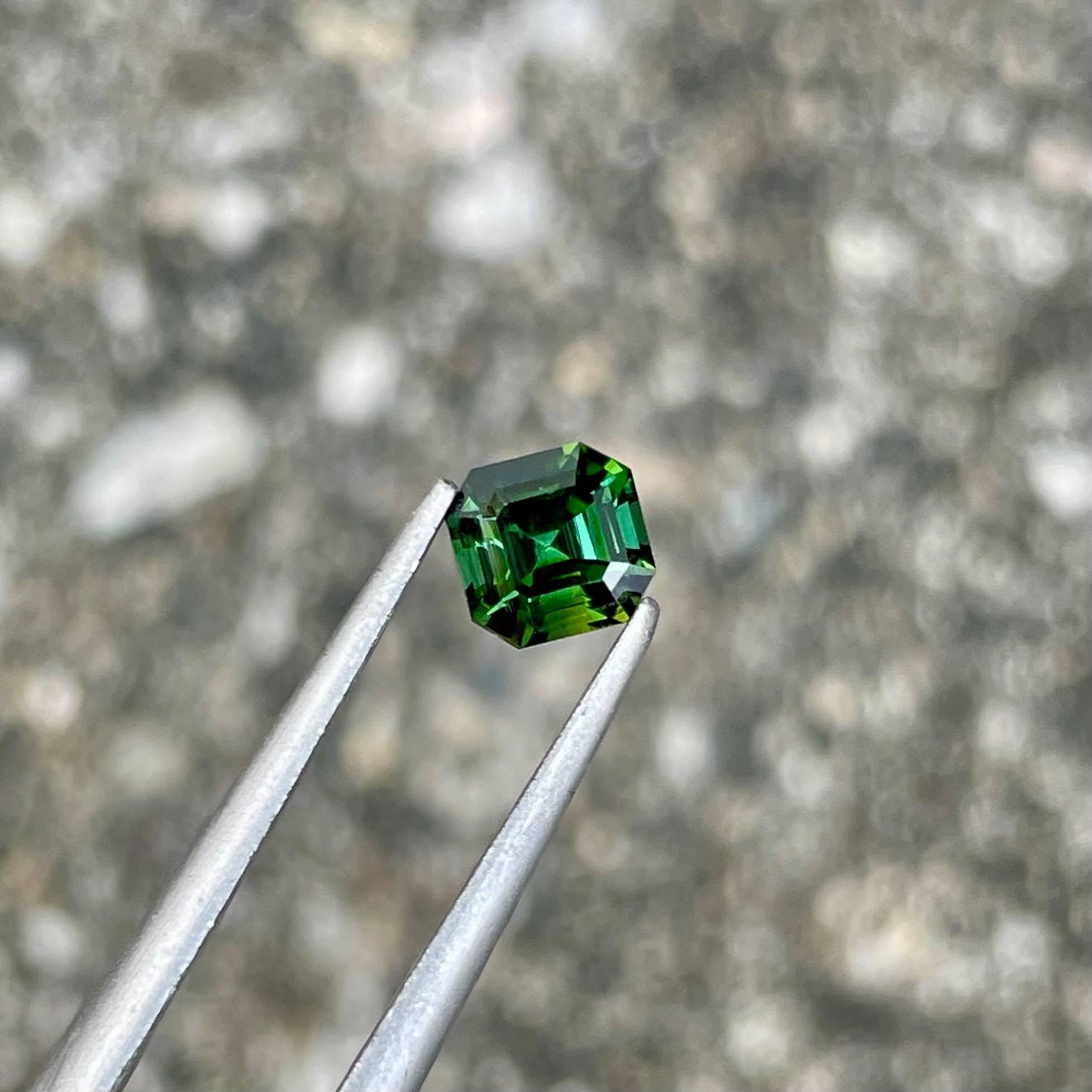0.62 Karat Mintgrüner Turmalin Asscher-Schliff Natürlicher Afghanischer Edelstein im Angebot 3