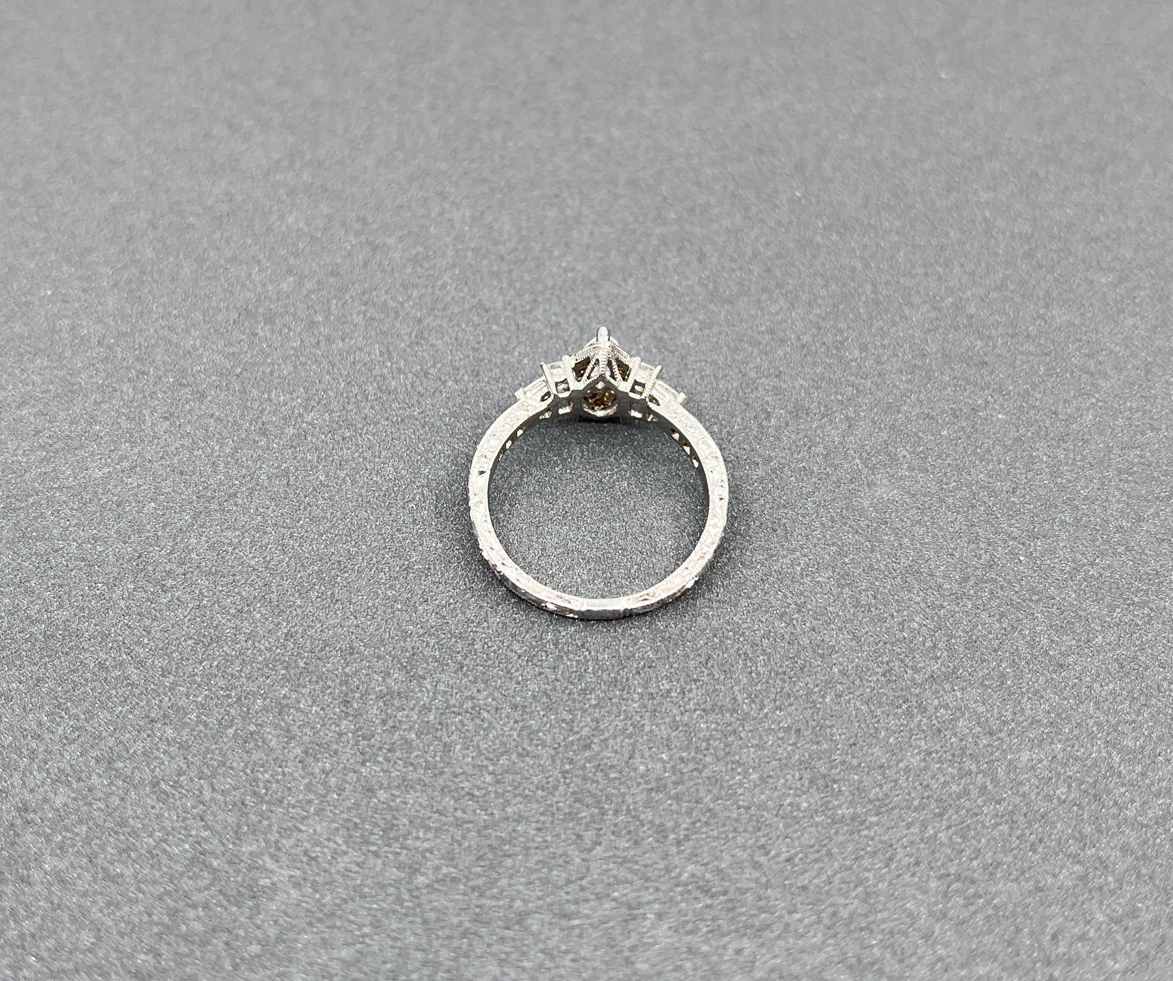 0.62 ct Diamond Engagement Ring In New Condition For Sale In Chicago, IL
