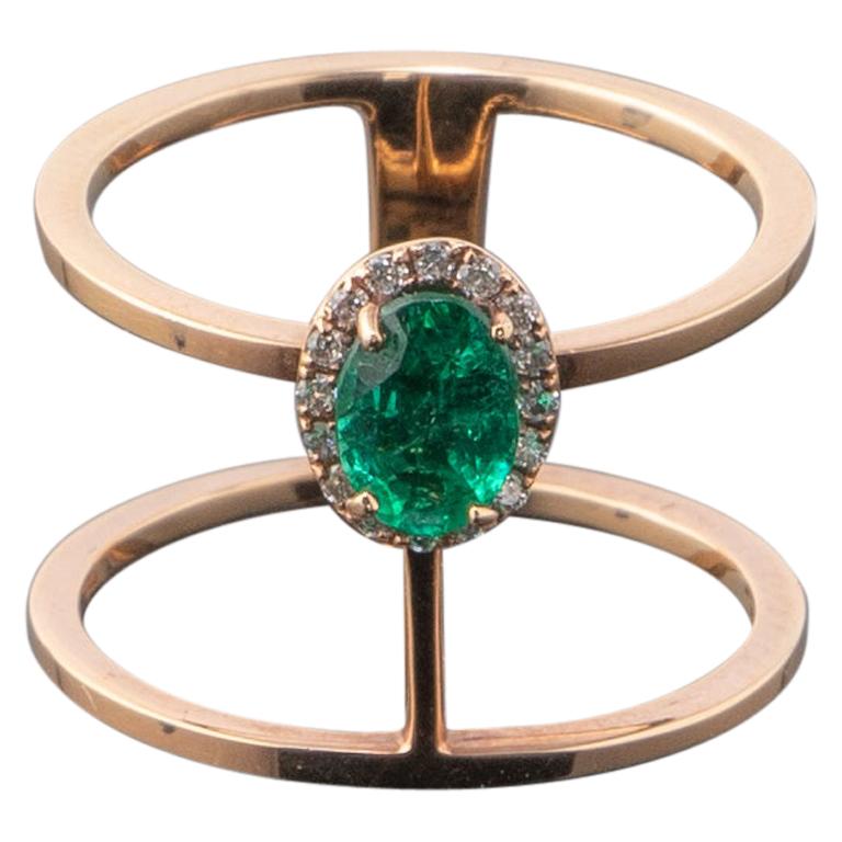 0.62 Emerald Rose Gold 18 Karat Ring Fashion Band Ring For Sale