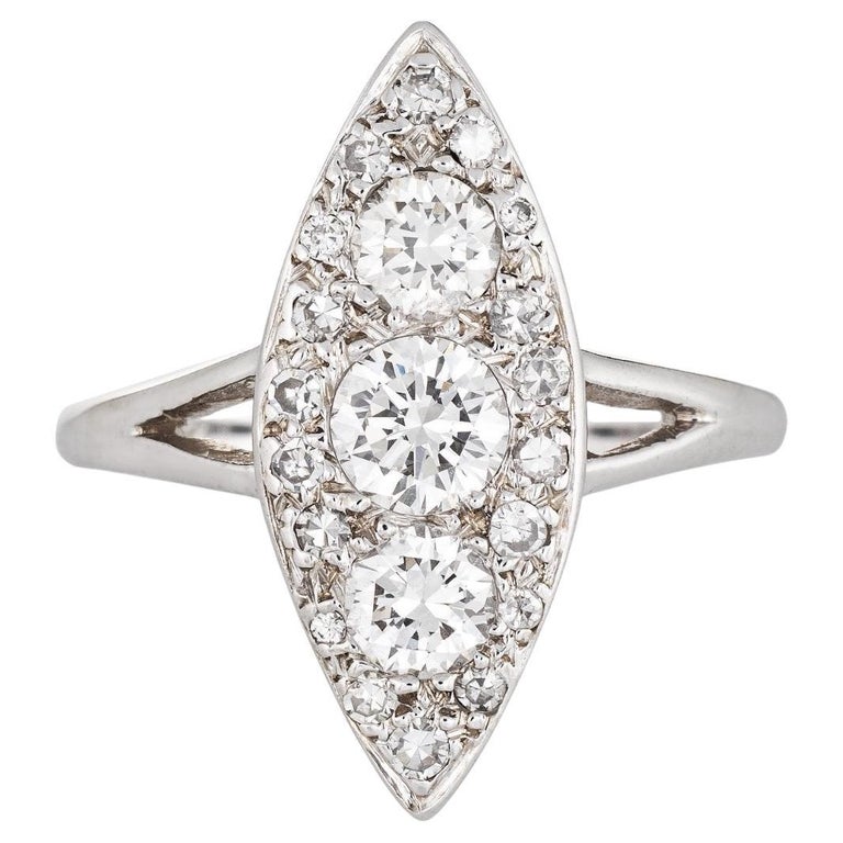 Bague Anniversaire Or Blanc 14k Avec Diamants Simulés 7.50 Carats | Taille Personnalisable De 4 à 12 US