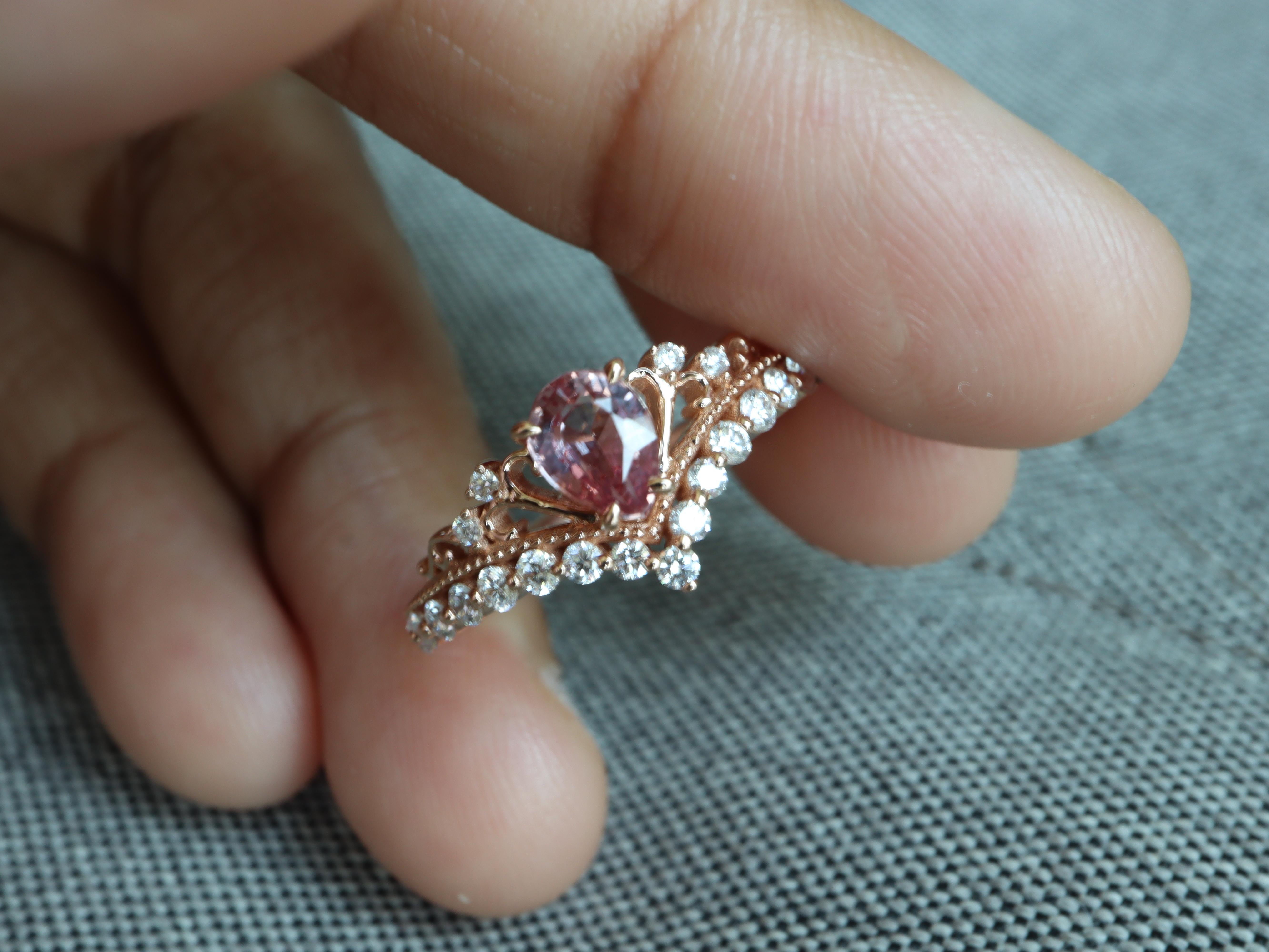 0.62Ct PADPARADSCHA sapphire ring in 18k solid, Princess Tiara Crown Ring In New Condition For Sale In Singapore, SG
