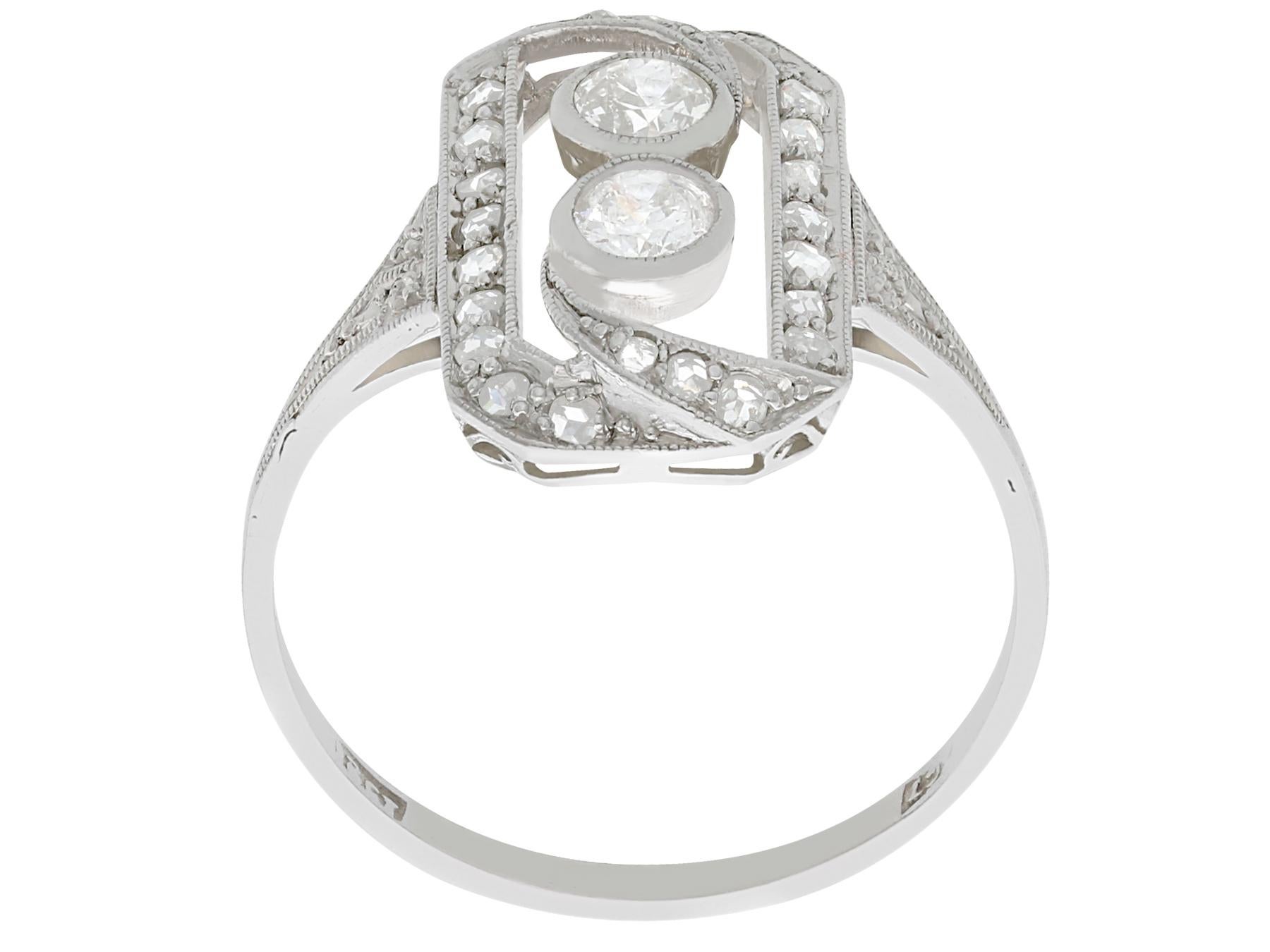 Antique Diamond and White Gold Cocktail Ring Circa 1920 In Excellent Condition For Sale In Jesmond, Newcastle Upon Tyne