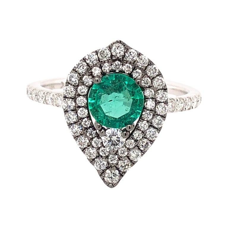 0.63 Carat Emerald and Diamond Ring For Sale (Free Shipping) at 1stDibs
