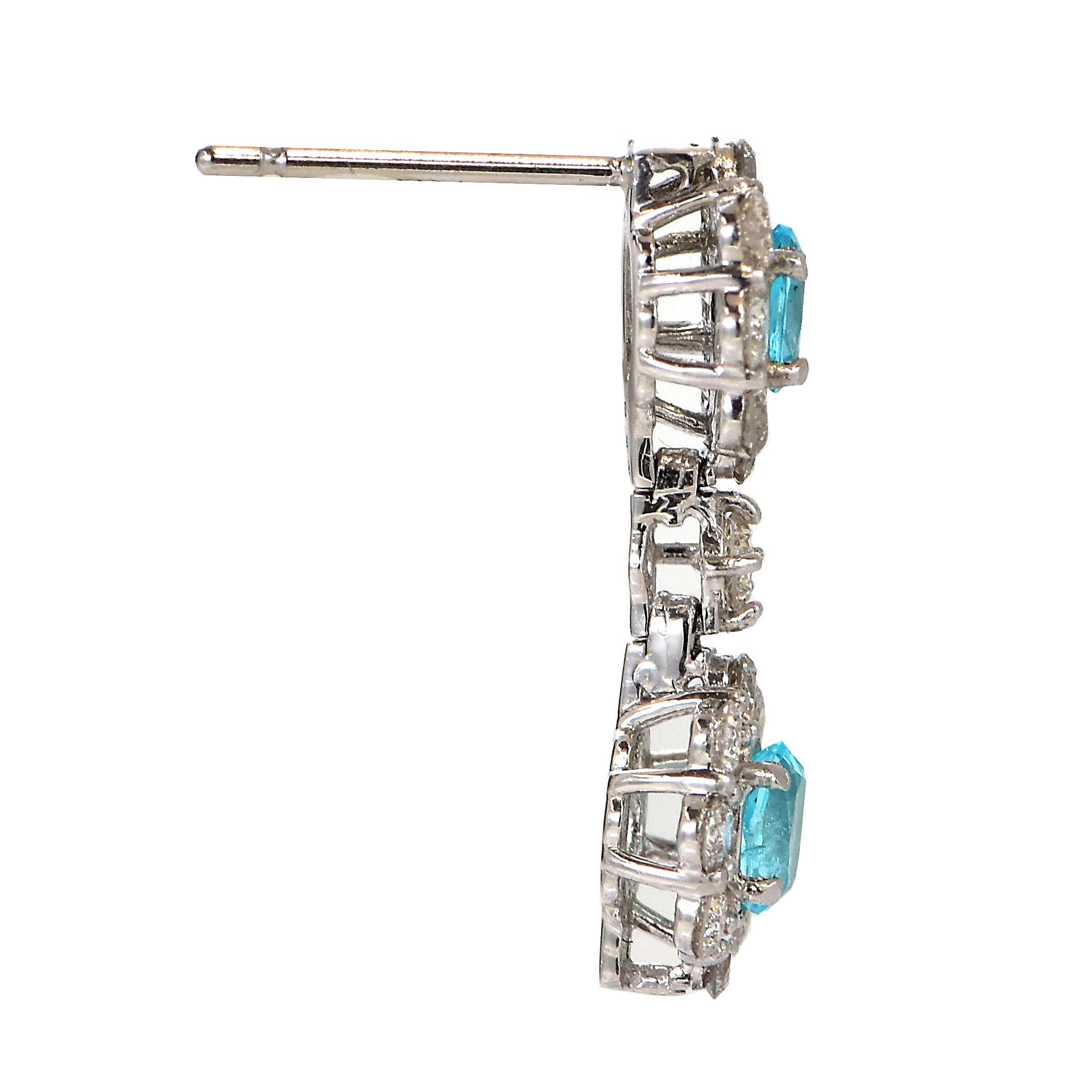 0.63 Carat Neon Blue, Brazilian Paraiba Tourmaline & Diamond Earrings In New Condition For Sale In Tokyo, JP