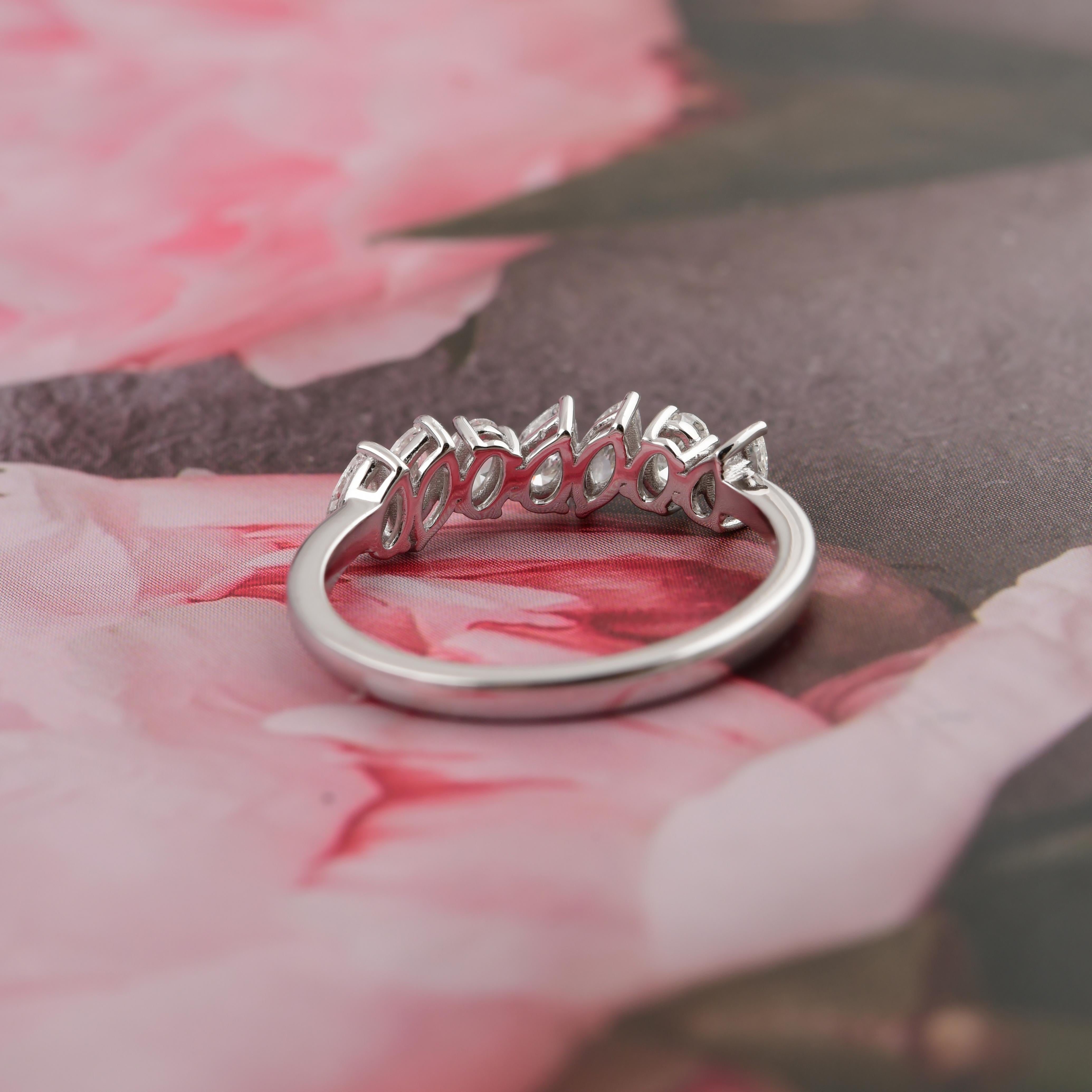 0,63 Karat SI Reinheit HI Farbe Multi Diamantring 18 Karat Weißgold Schmuckstücke Damen im Angebot