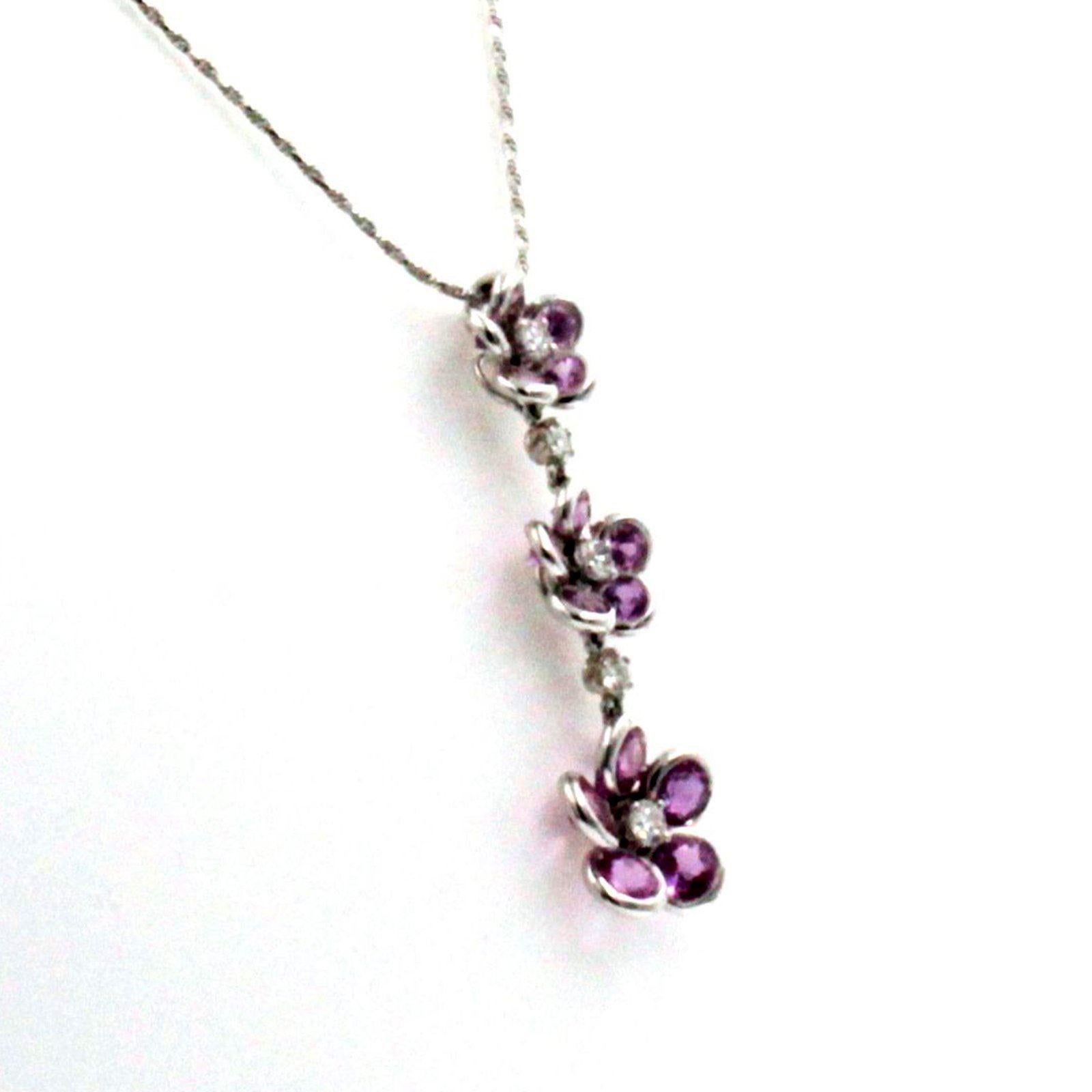 0.63 Carat Diamonds 5.68 Carat Pink Sapphire 14 Karat White Gold Flower Necklace For Sale 2