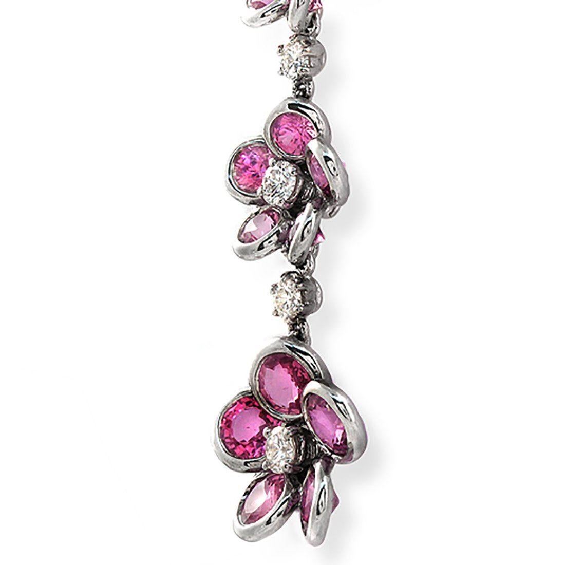 0.63 Carat Diamonds 5.68 Carat Pink Sapphire 14 Karat White Gold Flower Necklace For Sale 3
