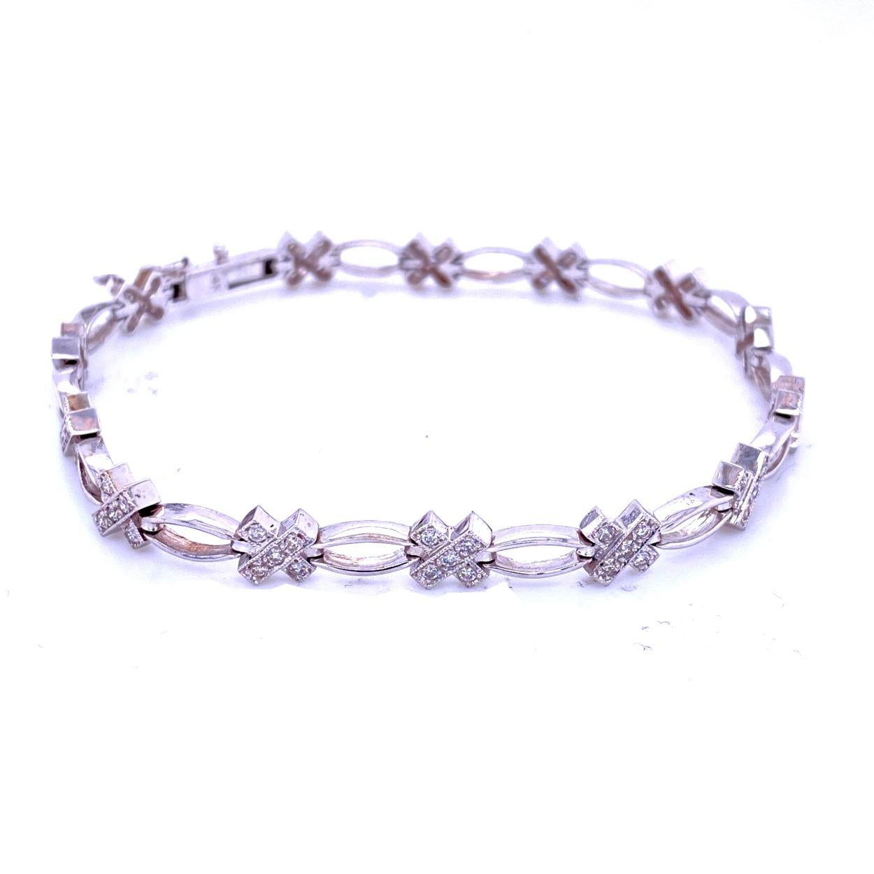 0.63 Carat Pave Set Round Diamond 14 Karat Gold Tennis Bracelet In New Condition For Sale In Los Angeles, CA