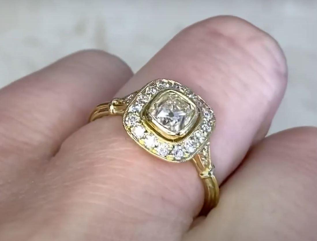 0.63ct Antique Cushion Cut Diamond Engagement Ring, VS1 Clarity, 18k Yellow Gold In Excellent Condition For Sale In New York, NY