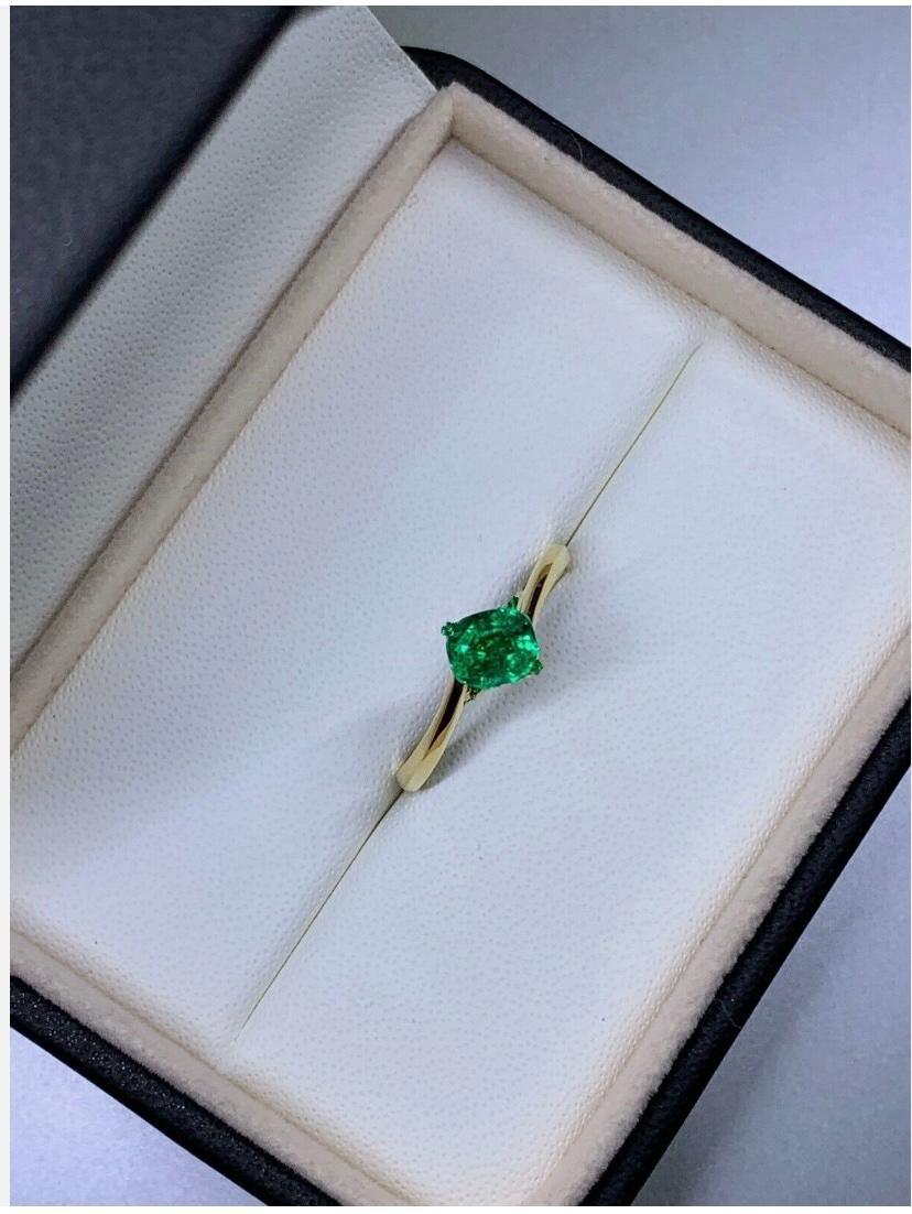 Art Deco 0.63ct Green Emerald Solitaire Engagement Ring In 18ct Yellow Gold For Sale