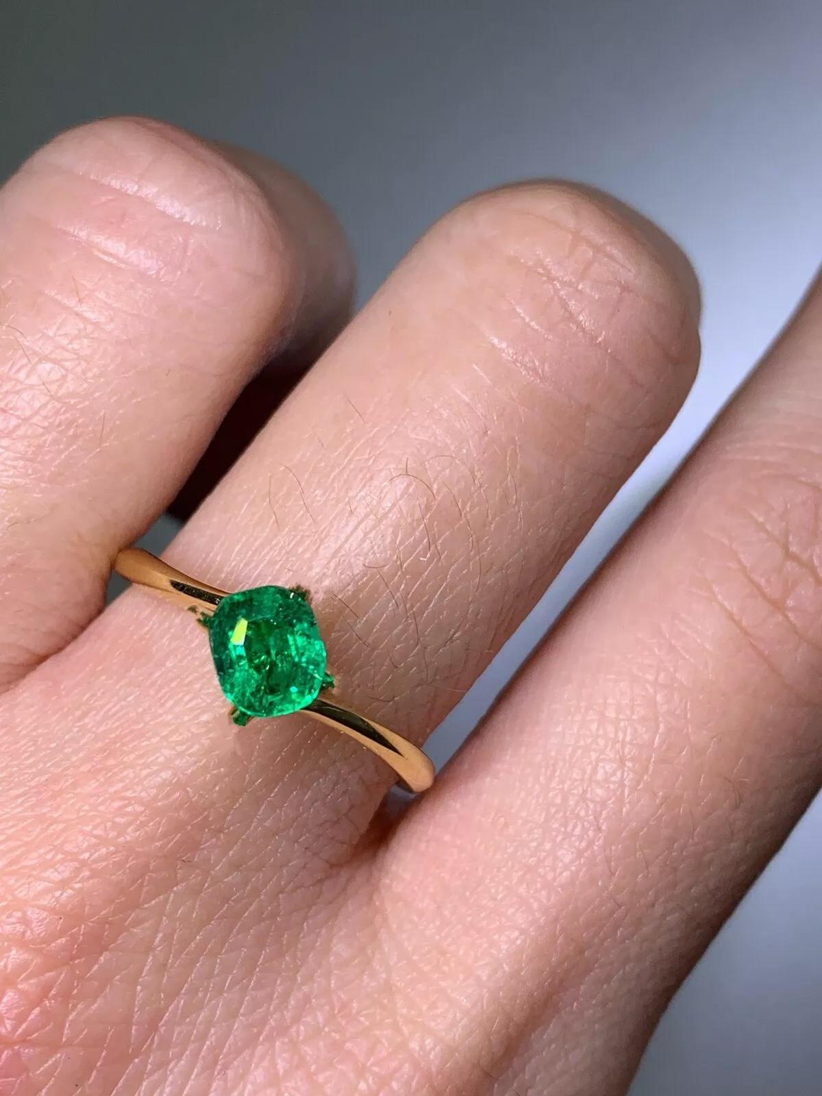 Emerald Cut 0.63ct Green Emerald Solitaire Engagement Ring In 18ct Yellow Gold For Sale