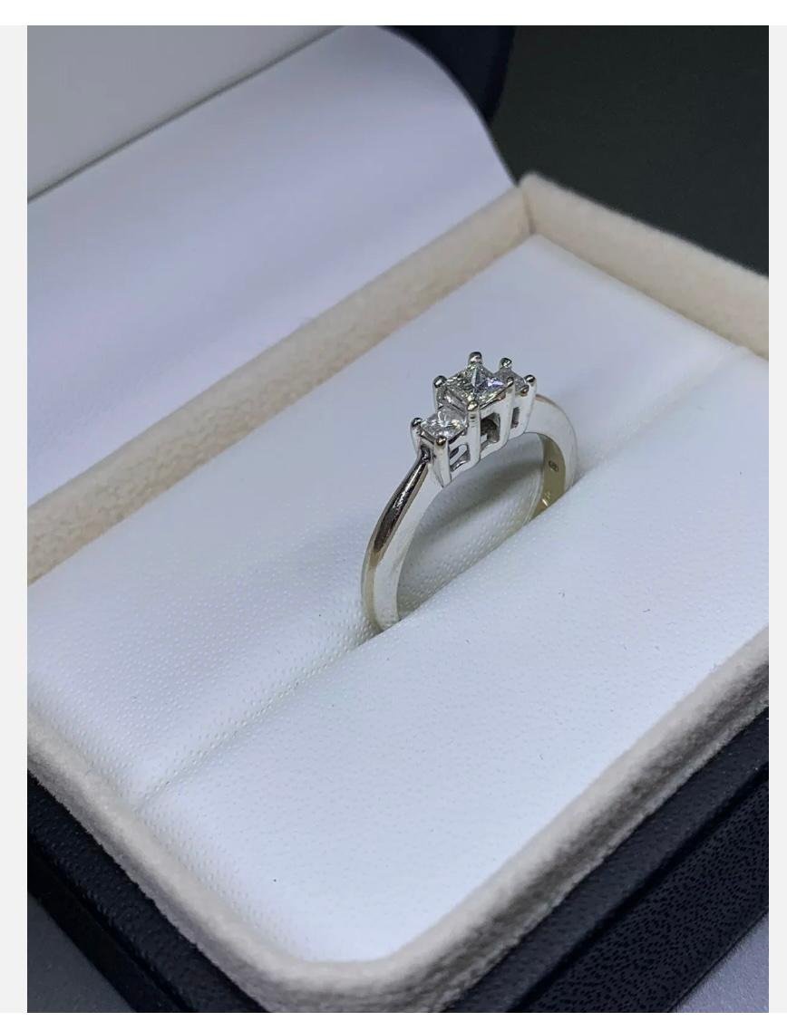 Women's or Men's 0.63ct Princess Diamond Trilogy Engagement Ring In 18ct White Gold For Sale