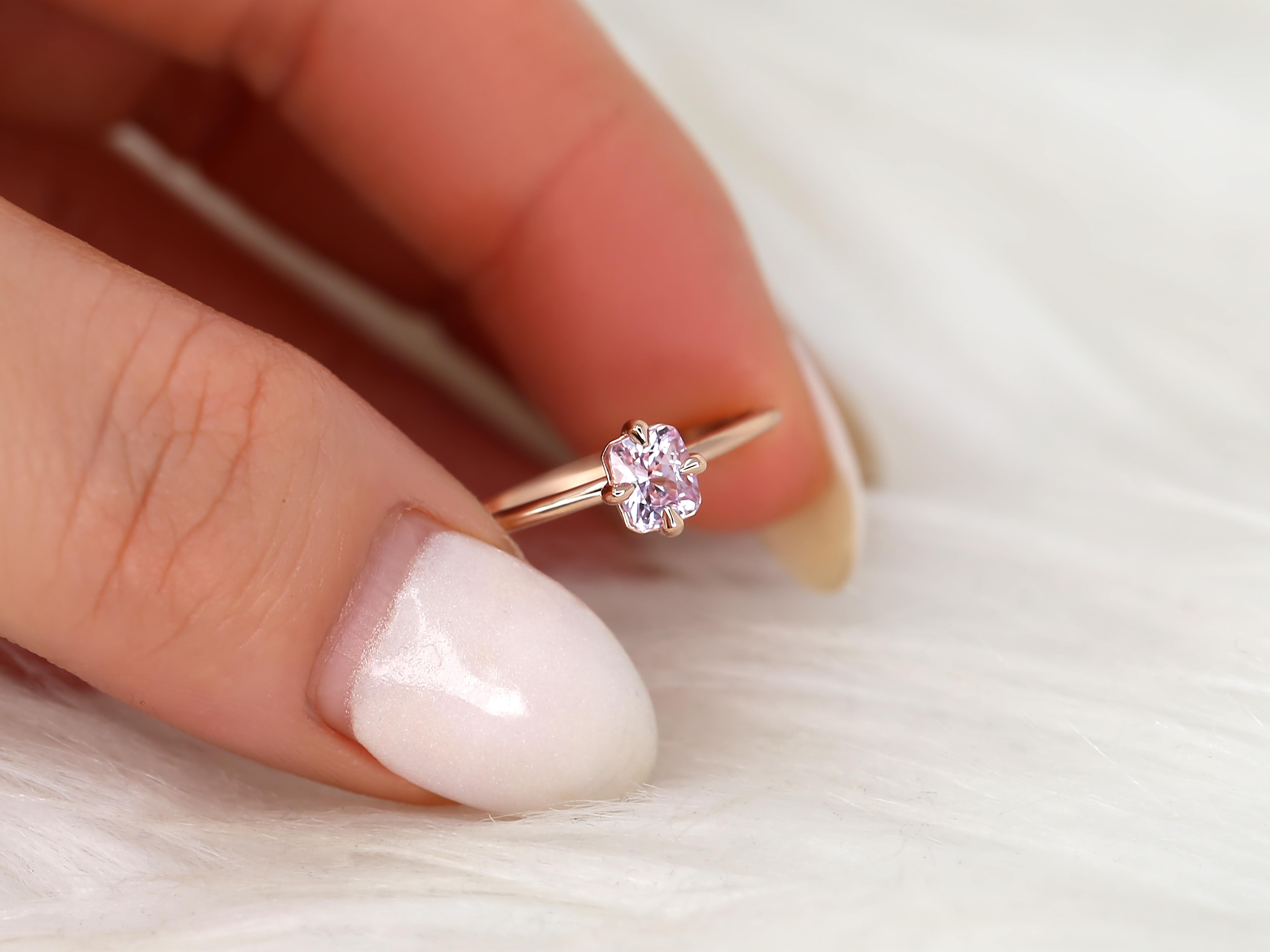 Taille radiant 0.63ct Ready to Ship Rita 14kt Gold Blush Sapphire Radiant Solitaire Ring en vente