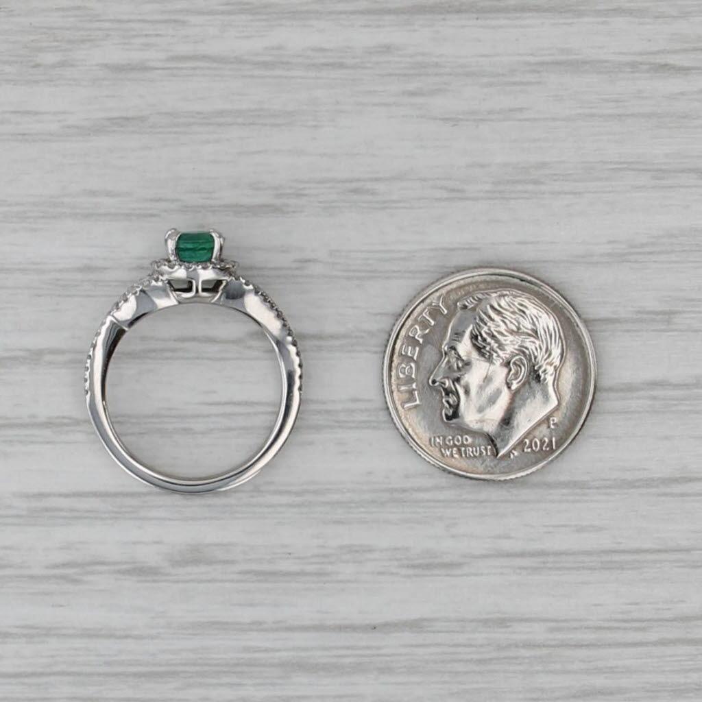 Anello aureolato con diamante smeraldo S Kashi da 0,63ctw in oro bianco 14k misura 3,5 Fidanzamento in vendita 1