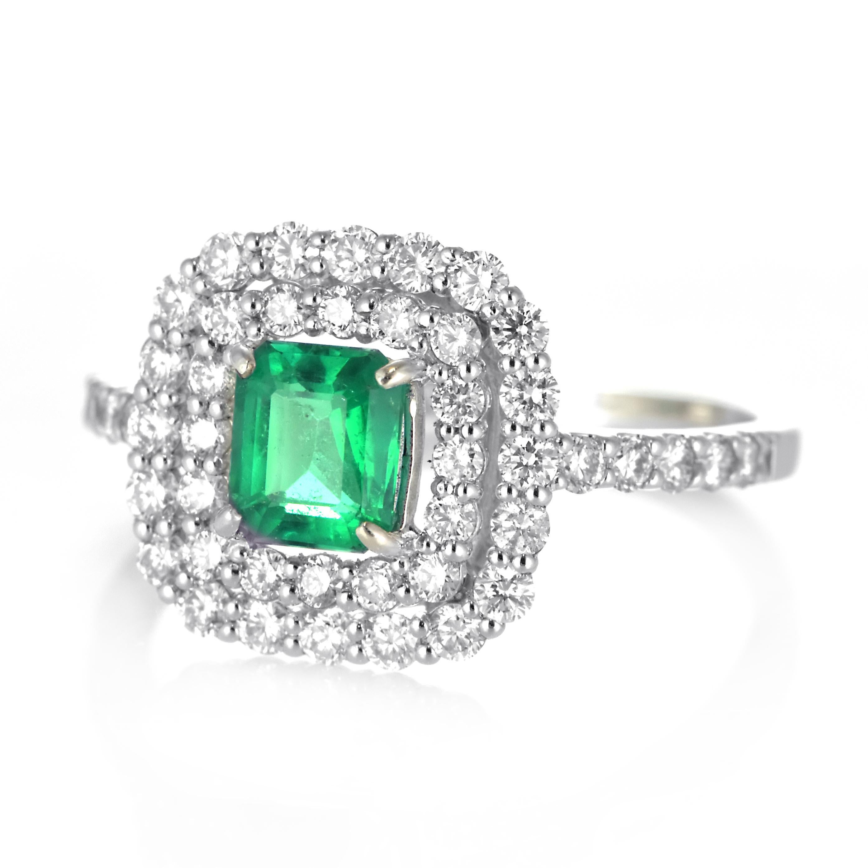 0.64 Karat natürlicher kolumbianischer Smaragd und Diamantring aus Platin im Angebot 7