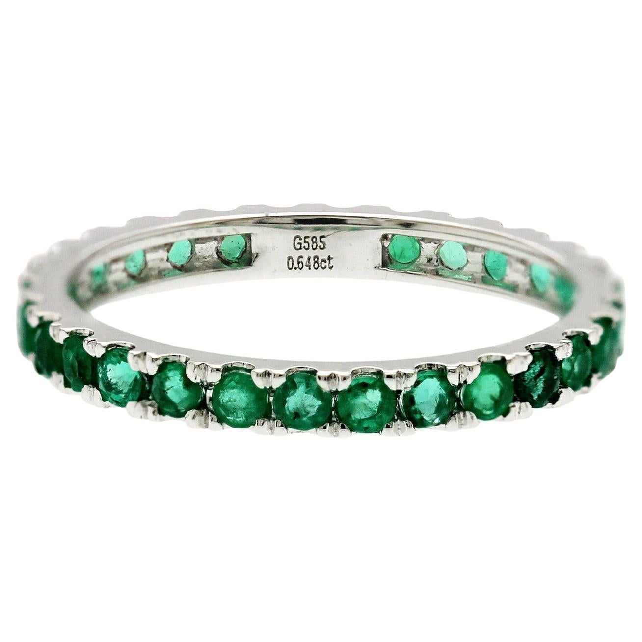 0,64 CT natürlicher Smaragd14K Weißgold Eternity Band Ring Größe 4,5