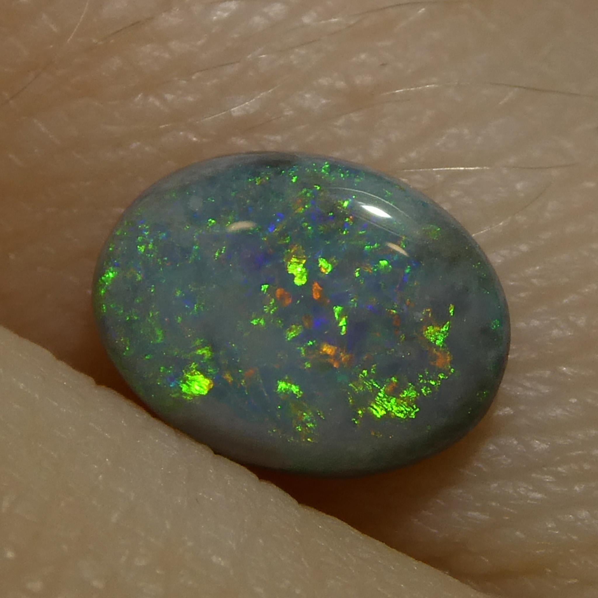 0.64ct Opale grigio ovale cabochon dall'Australia in vendita 7
