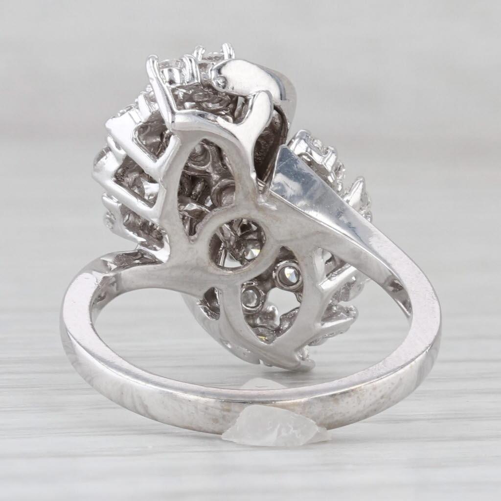 0,64ctw Diamant Cluster Ring 14k Weißgold Größe 5,75 Cluster Cocktail (Rundschliff) im Angebot