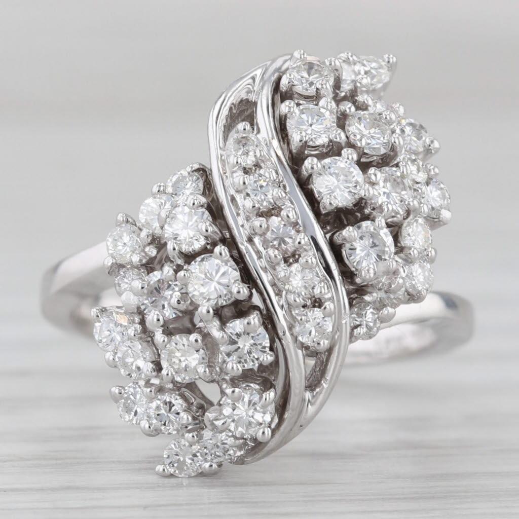 0,64ctw Diamant Cluster Ring 14k Weißgold Größe 5,75 Cluster Cocktail im Zustand „Gut“ im Angebot in McLeansville, NC