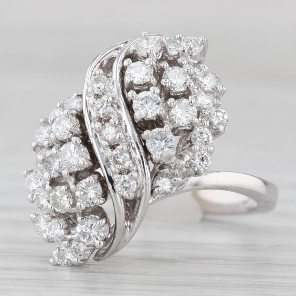 0,64ctw Diamant Cluster Ring 14k Weißgold Größe 5,75 Cluster Cocktail im Angebot
