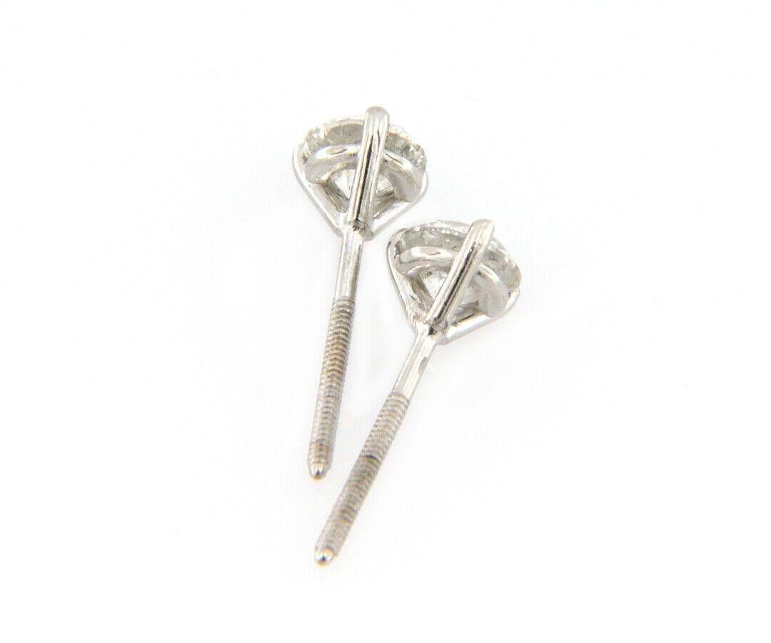 0.64ctw Round Diamond Stud Earrings in 14K White Gold In Excellent Condition For Sale In Vienna, VA