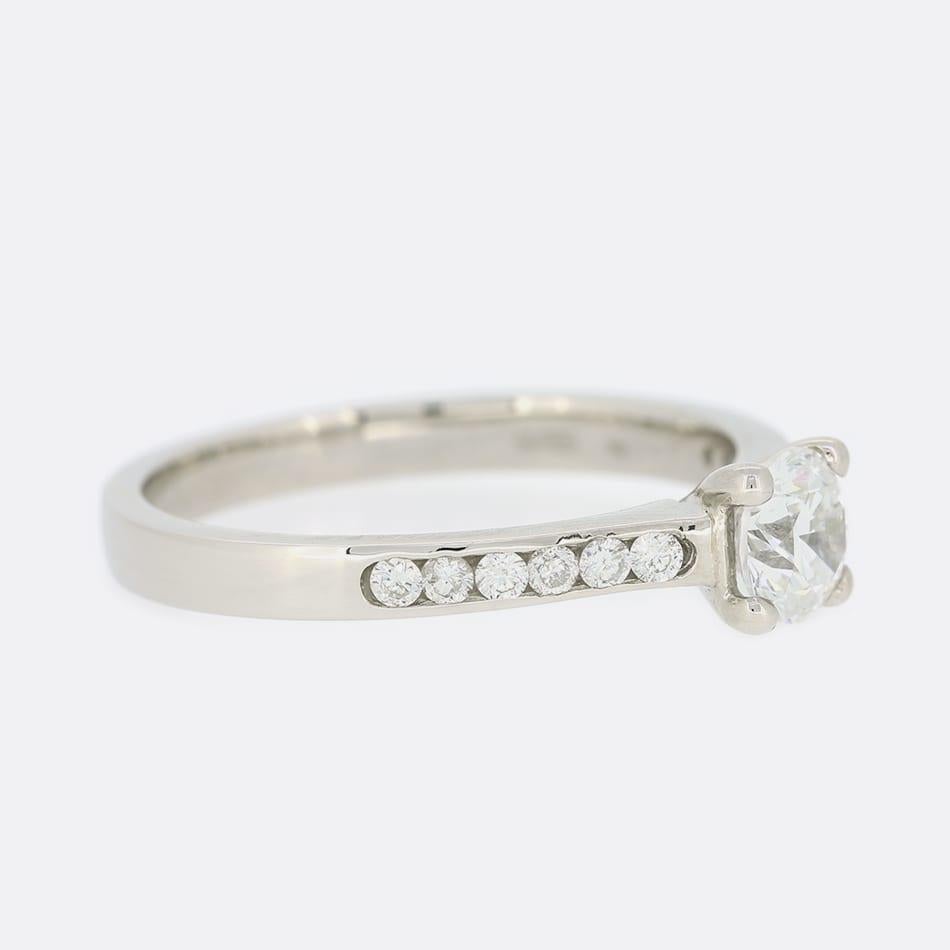 0.65 Karat Diamant im Brillantschliff Solitär Verlobungsring im Zustand „Gut“ im Angebot in London, GB