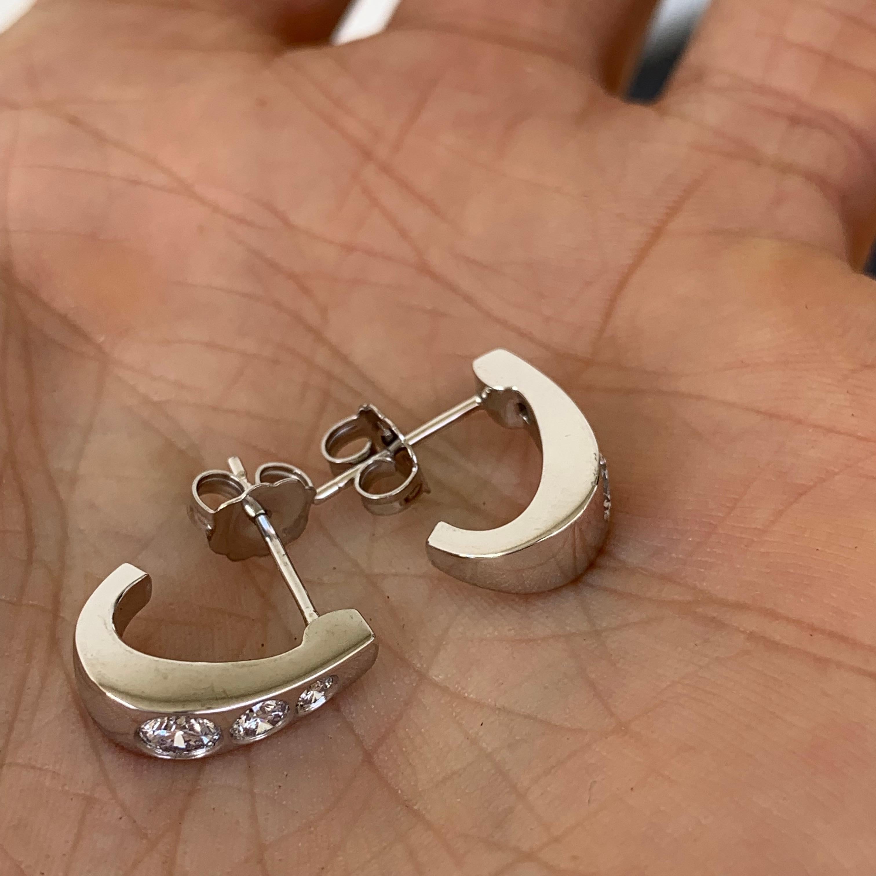 Modern 0.65 Carat Diamond Bezel Set Earrings, Ben Dannie For Sale