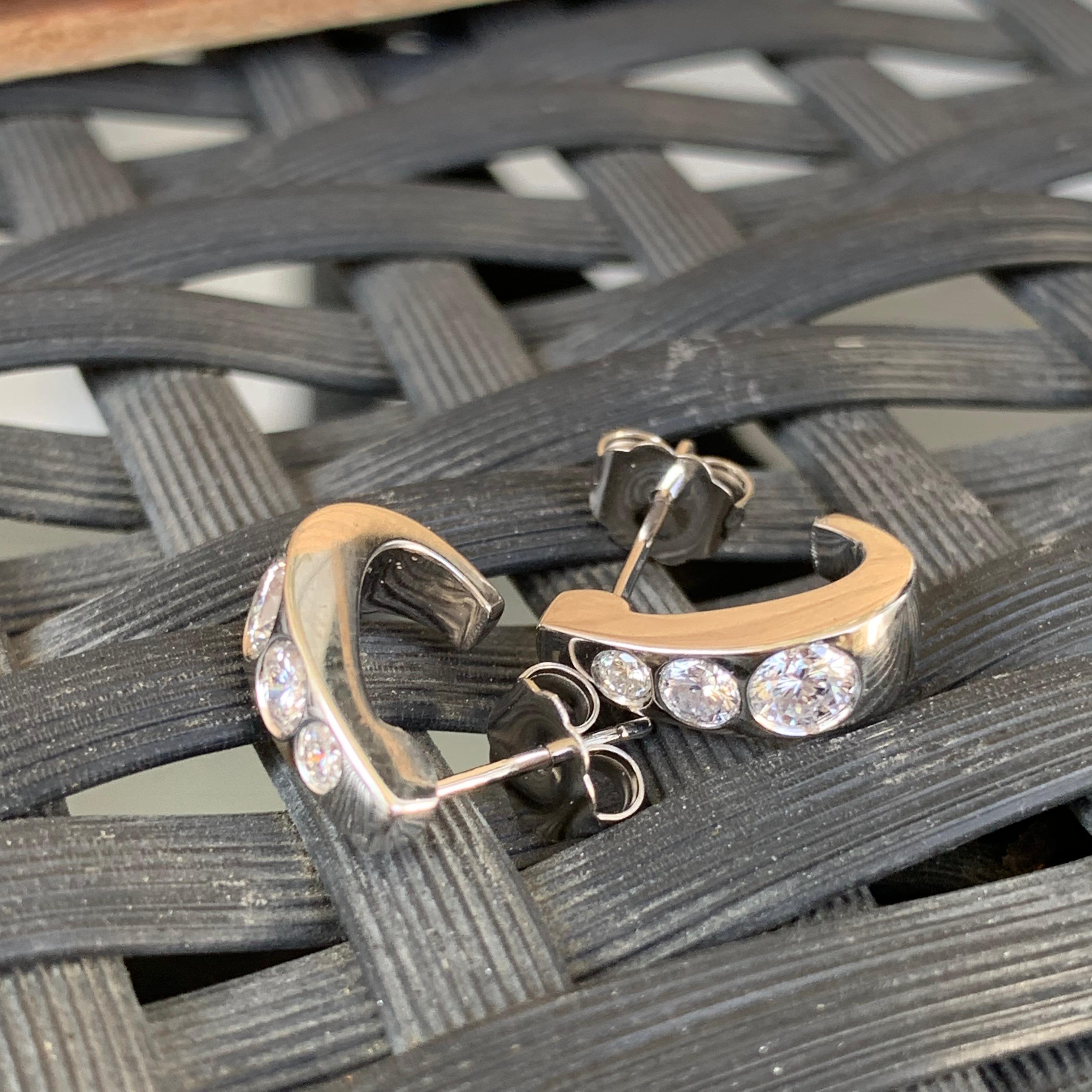 Round Cut 0.65 Carat Diamond Bezel Set Earrings, Ben Dannie For Sale