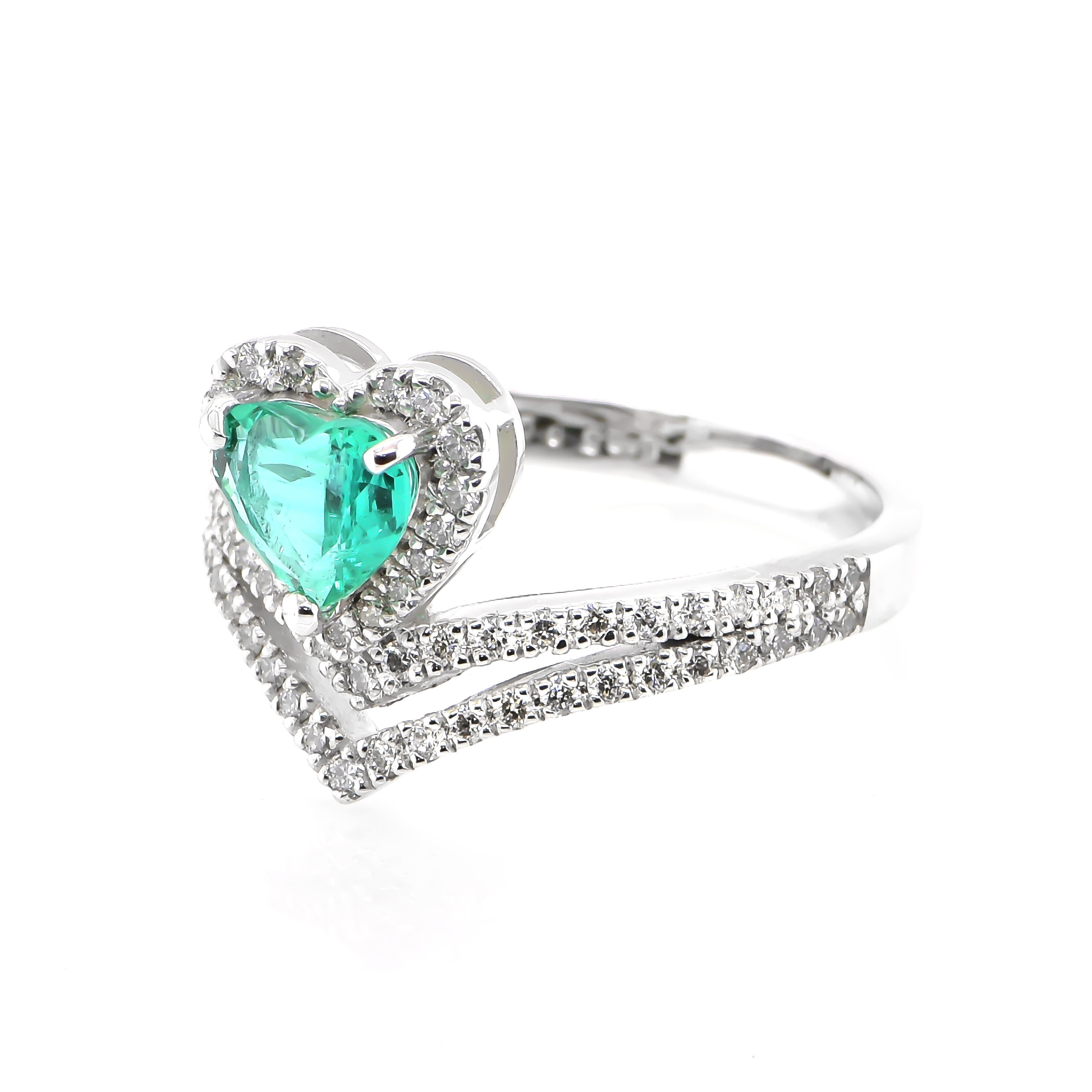 Modern 0.65 Carat Emerald and Diamond Tiara Cocktail Ring Made in Platinum For Sale