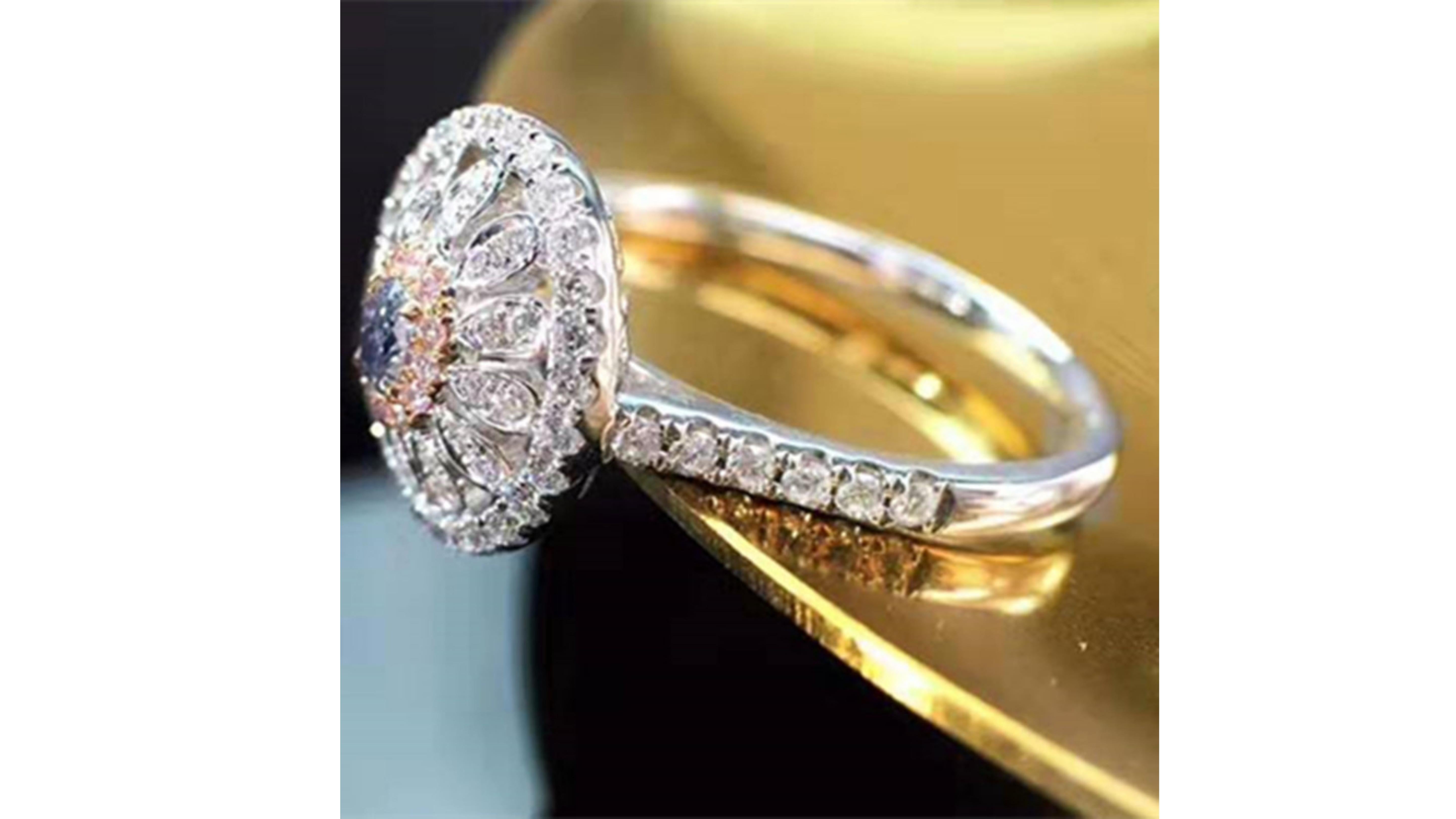 Contemporary Carat Fancy Blue and Pink Diamond Ring 18 Karat White Gold