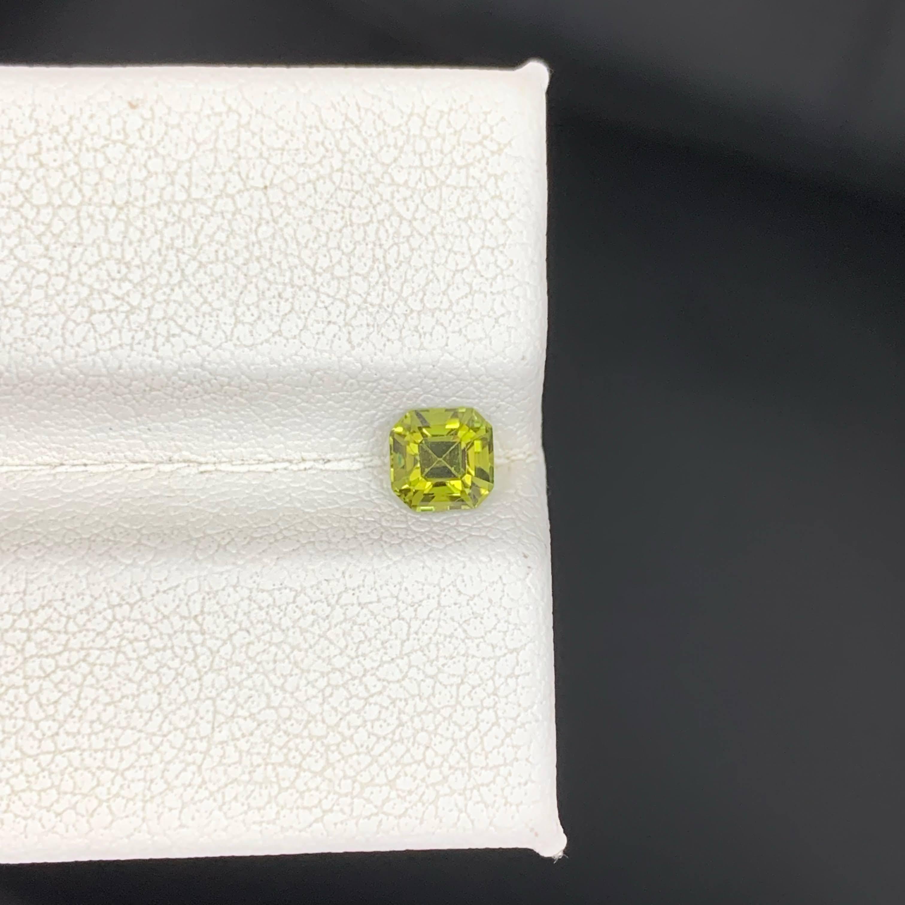 0,65 Karat Natürlicher Loser Gelber Saphir Stein Asscher Schliff Sri Lanka Edelstein im Angebot 5