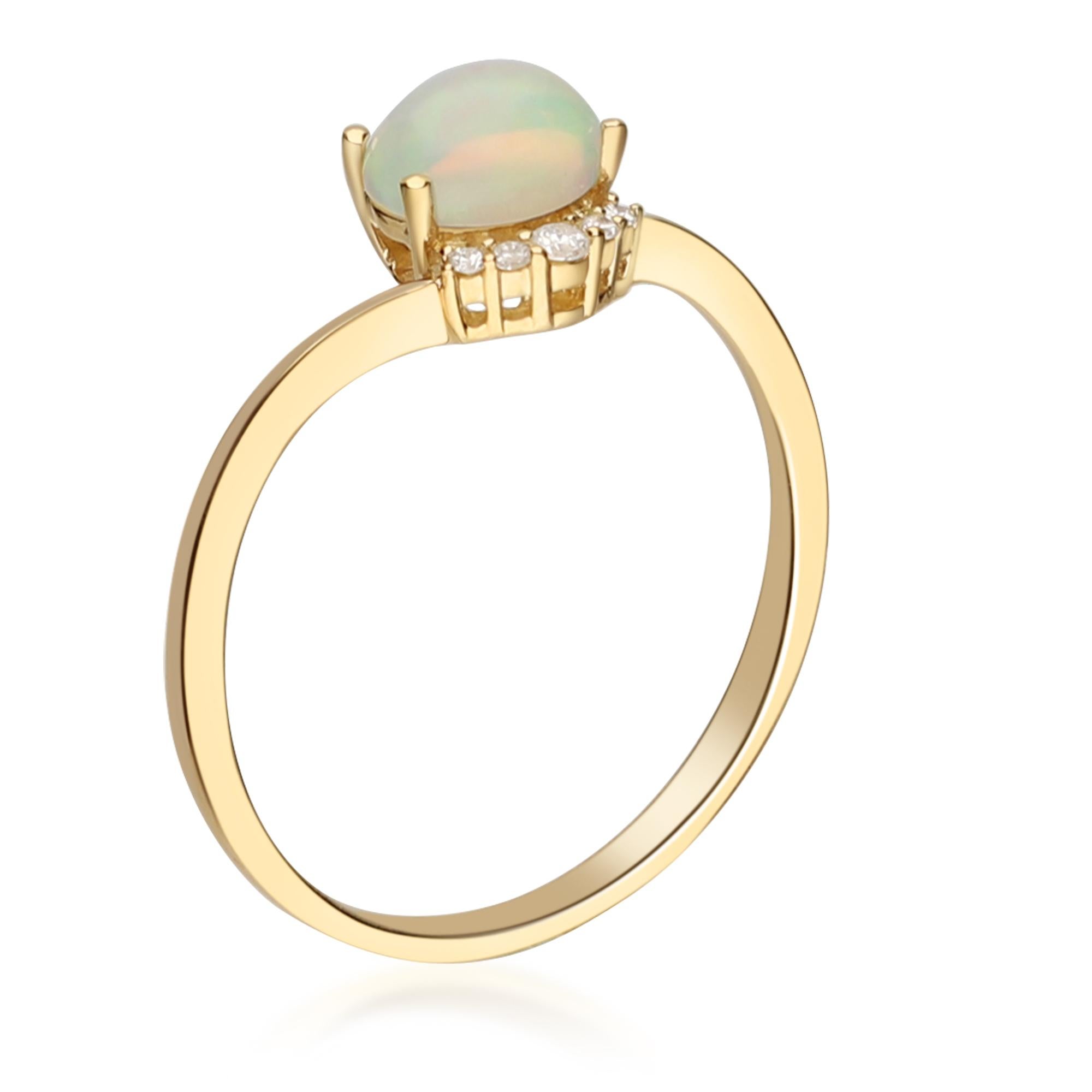 0,65 Karat Oval Cab Äthiopischer Opal Diamant Akzente 14K Gelbgold Ring. im Zustand „Neu“ im Angebot in New York, NY