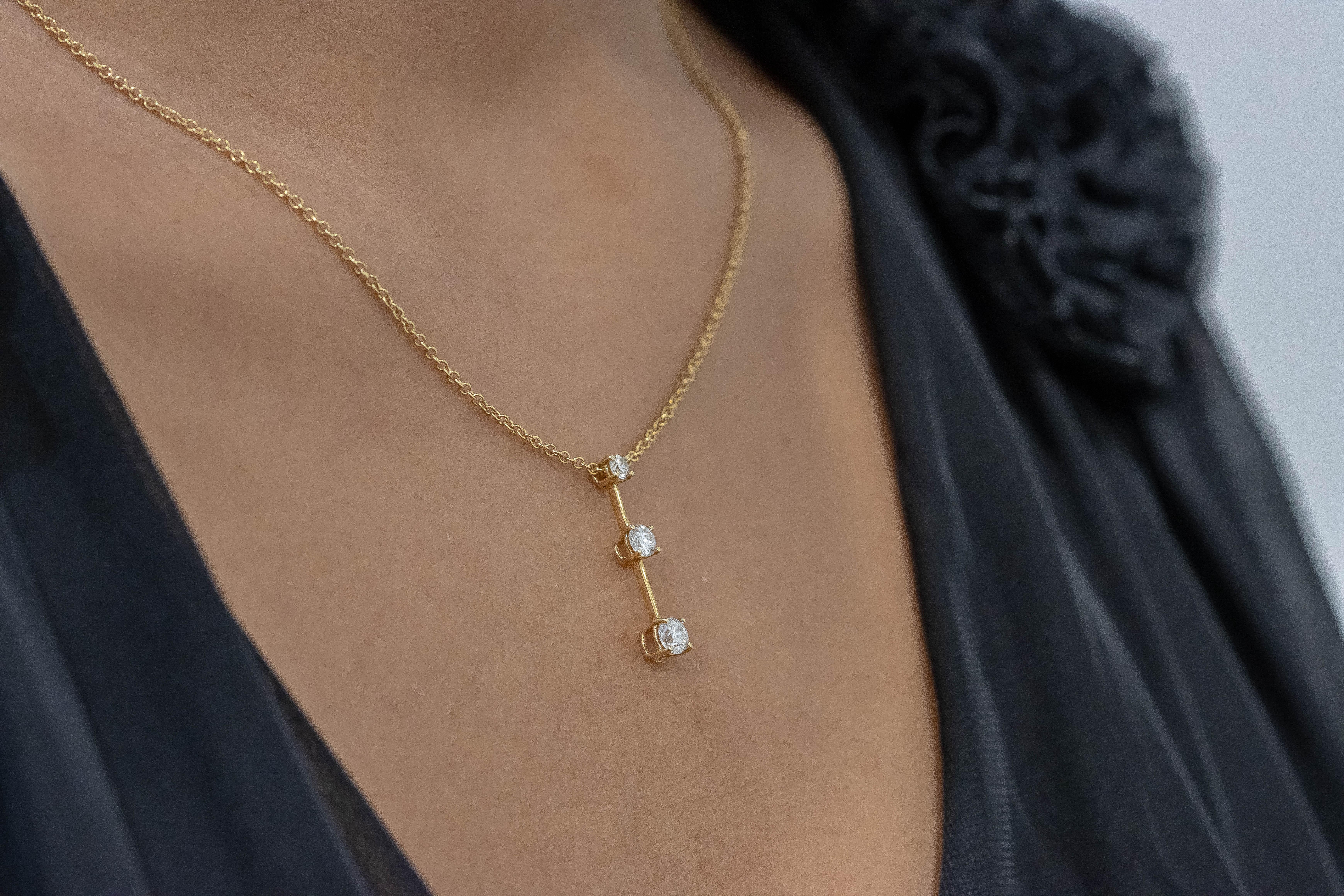 0.65 Carat Round Brilliant Diamond Three-Stone Journey Pendant Necklace In New Condition In New York, NY