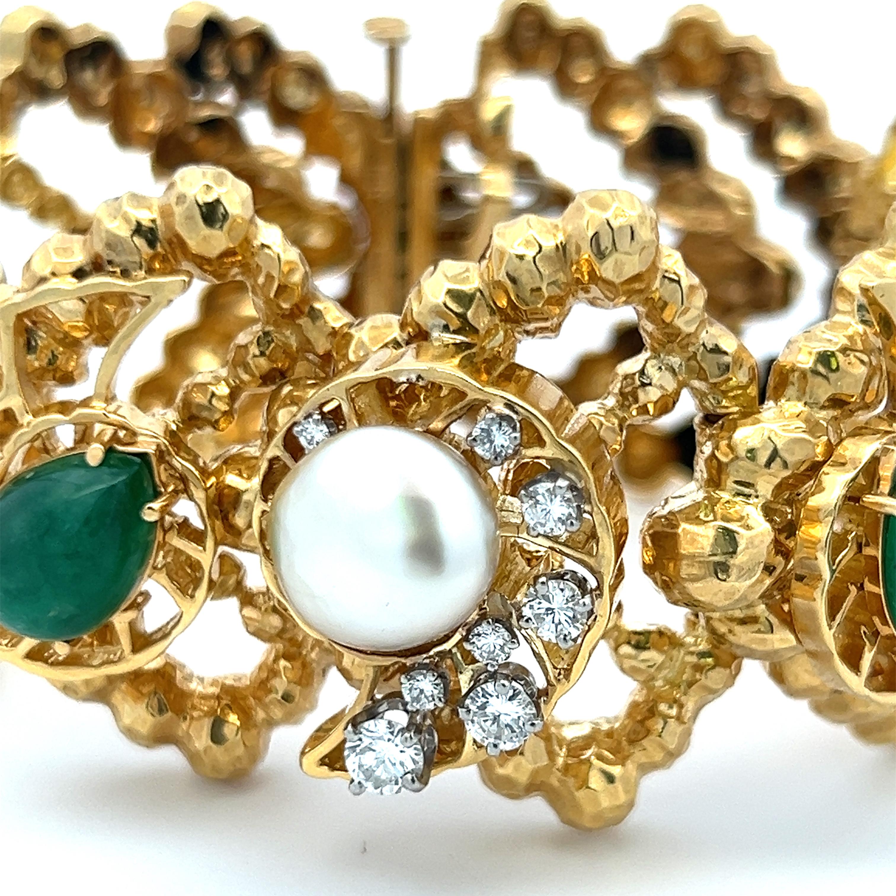 Titre :
0.65 Carat Round Brilliant G VS1 Diamond Bracelet à maillons en or jaune 18 carats
Le style :
Lien
Métal :
Or jaune 18 carats
Pierre précieuse 1 :
Diamant de 0,65 carat
Nombre de pierres :
0
Couleur :
G
La clarté :
VS1
Forme :
Brillant