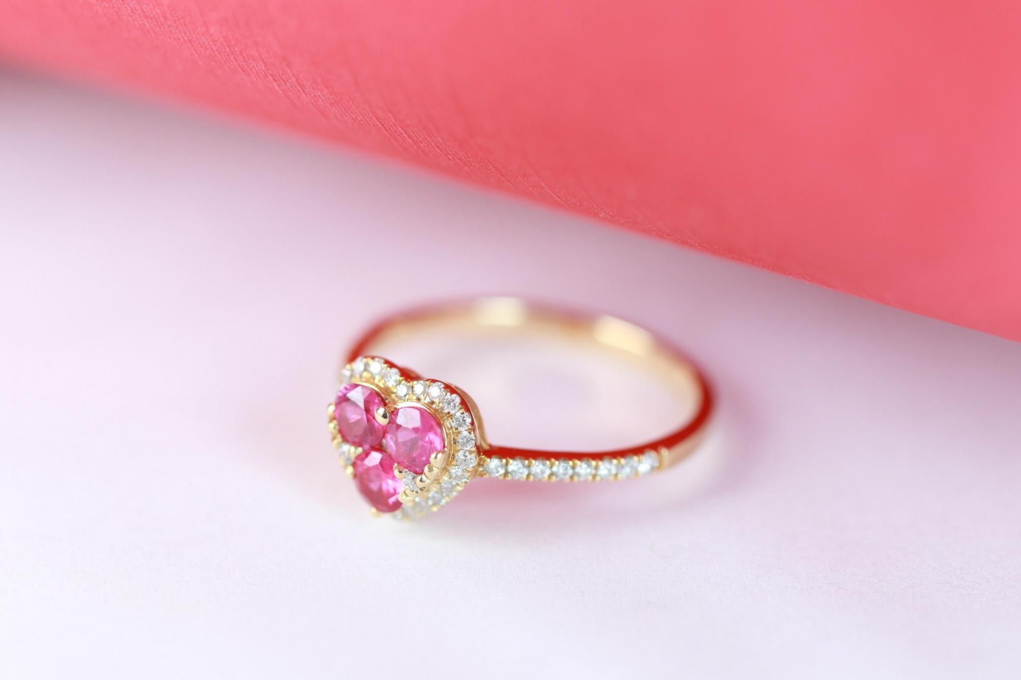 0.65 Carat Round Cut Ruby and Round Diamond 18 Karat Yellow Gold Ring In New Condition In New York, NY