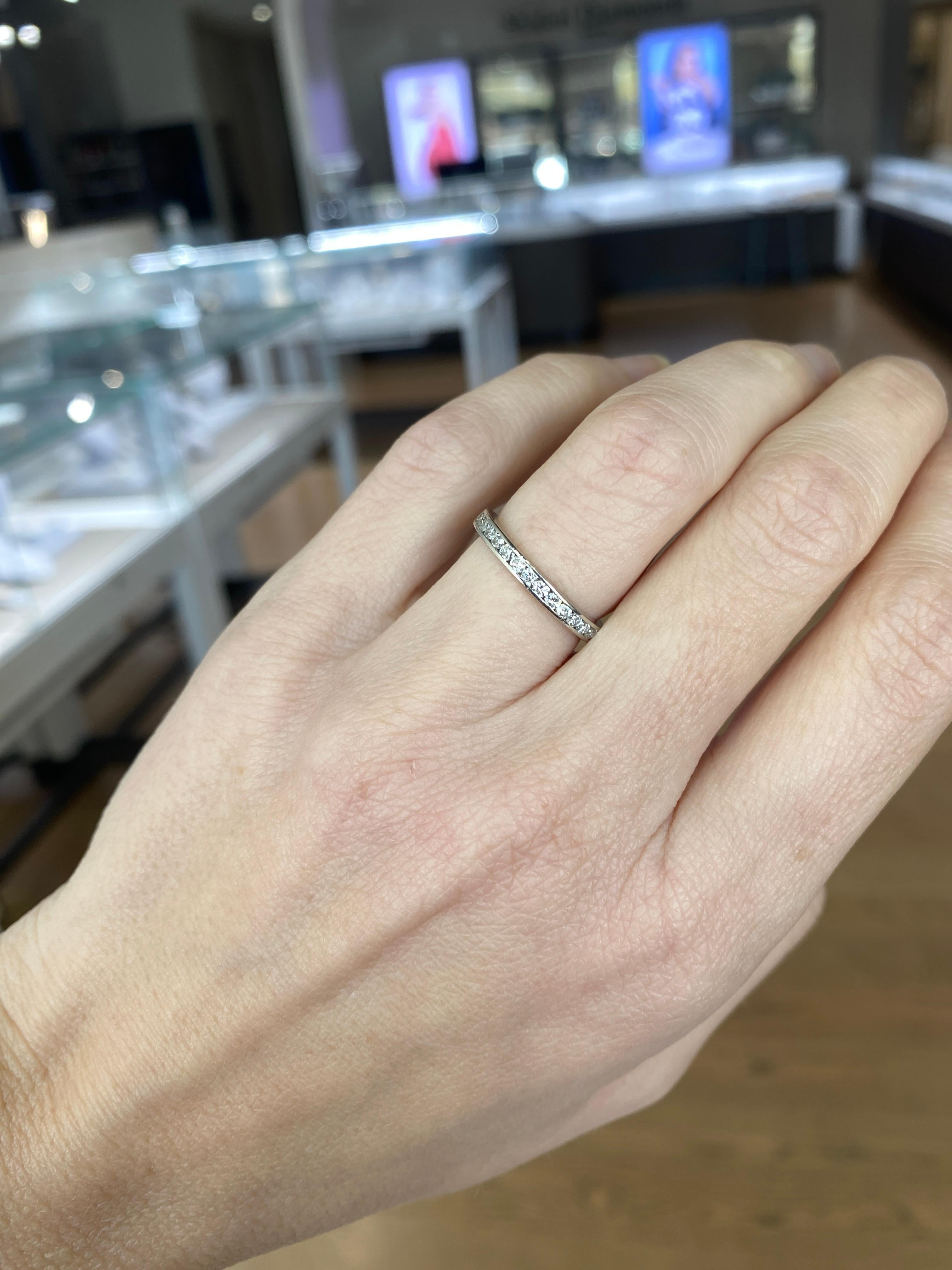 Memoryring, Platin, 0,65 Karat Gesamtgewicht, runder, kanalisierter Diamant 15