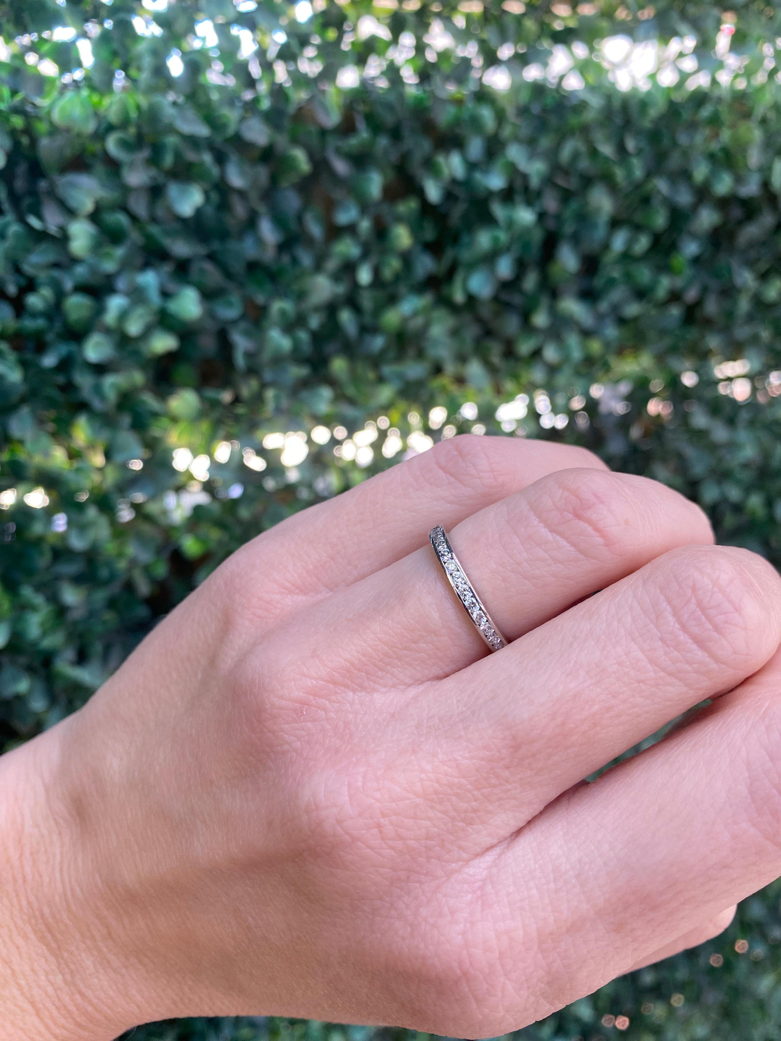 Memoryring, Platin, 0,65 Karat Gesamtgewicht, runder, kanalisierter Diamant 4