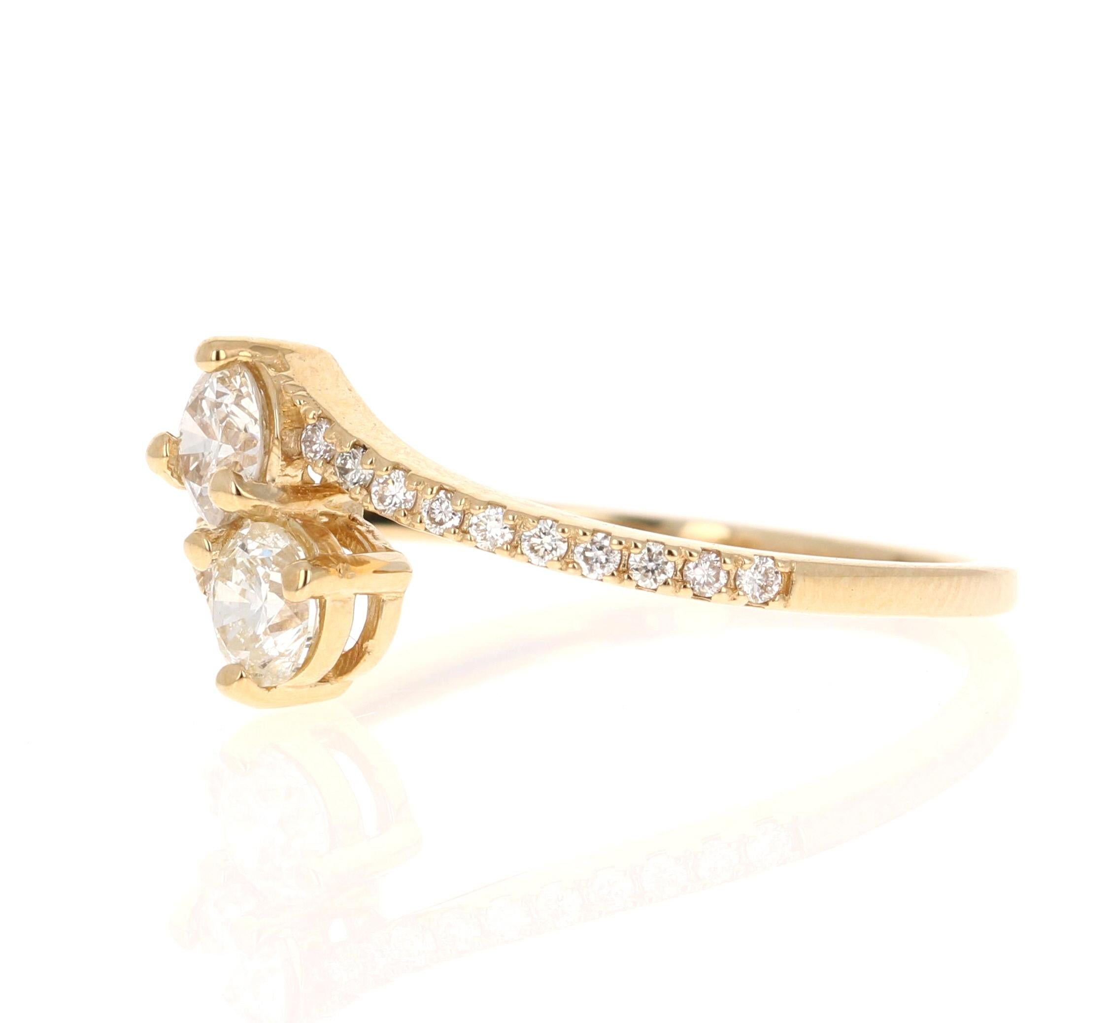 Anillo de diamantes de dos piedras de 0,65 quilates y oro amarillo de 14 quilates Contemporáneo en venta