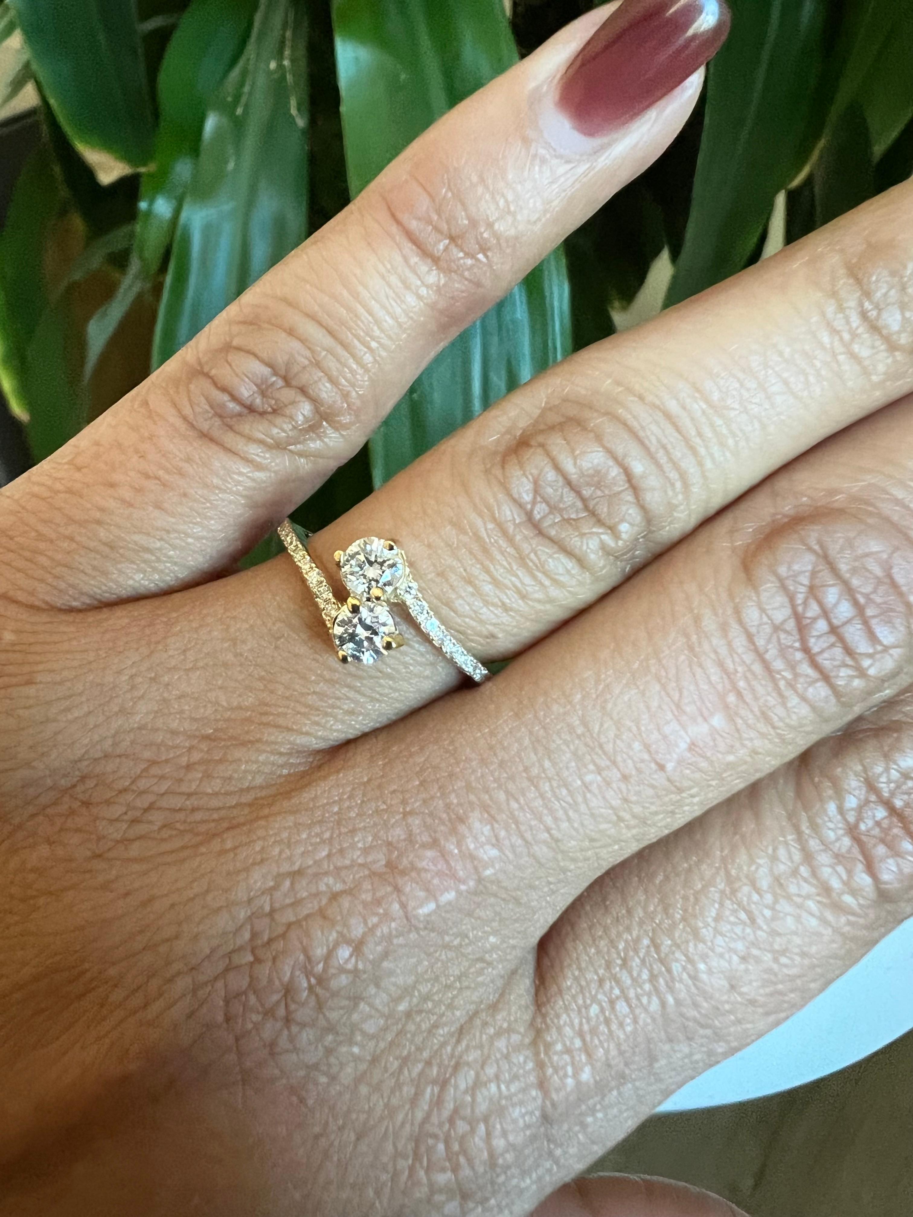 De las mujeres Anillo de diamantes de dos piedras de 0,65 quilates y oro amarillo de 14 quilates en venta