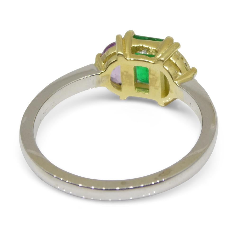 0.65ct Colombian Emerald & Sapphire Ring Set in 18k White and Yellow Gold For Sale 5