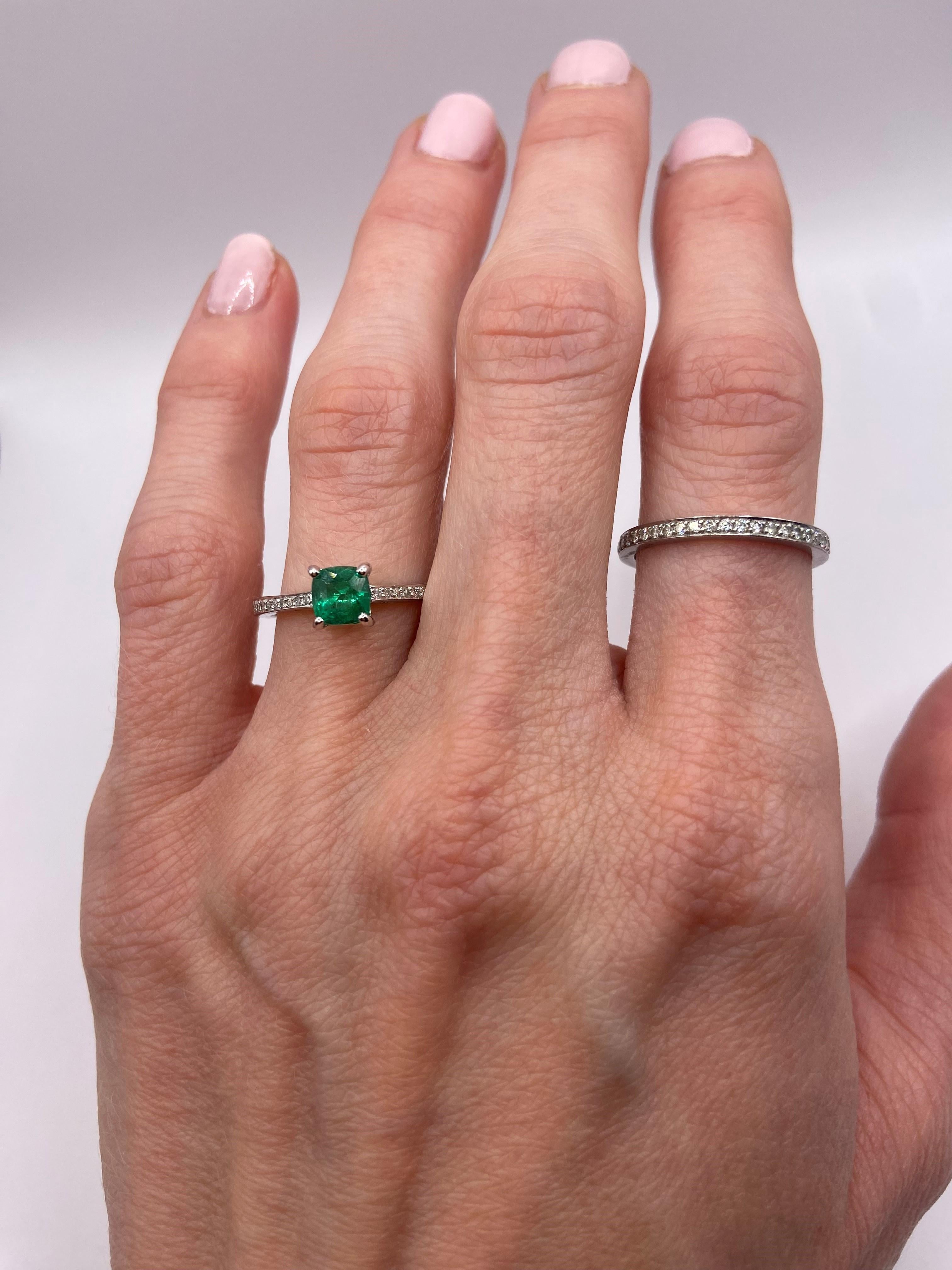 0.65ct Cushion Emerald & Round Petite Diamond Ring in 14KT White Gold In New Condition For Sale In New York, NY