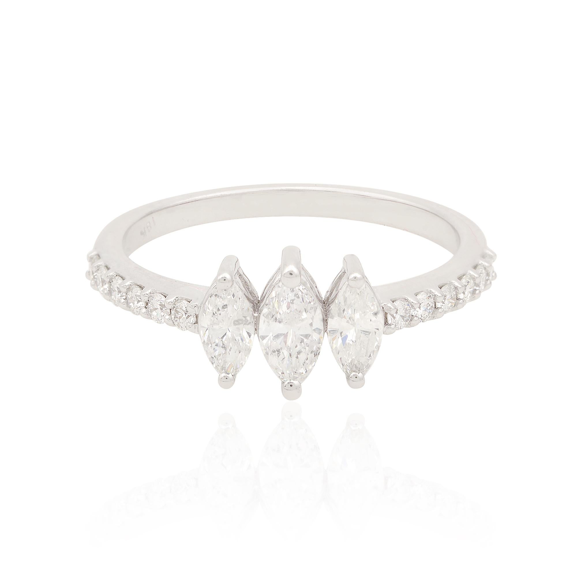 En vente :  0.65Ct SI Clarity HI Color Marquise Diamond Three Stone Ring 18k White Gold 7