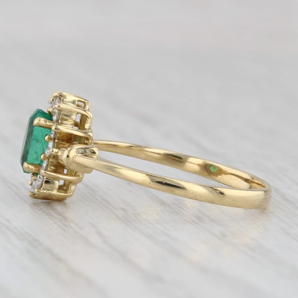 0.65ctw Anillo Halo Diamante Esmeralda Oro Amarillo 18k Tamaño 7.25 Compromiso Corte oval en venta