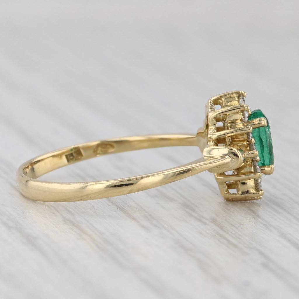 0.65ctw Anillo Halo Diamante Esmeralda Oro Amarillo 18k Tamaño 7.25 Compromiso en venta 1