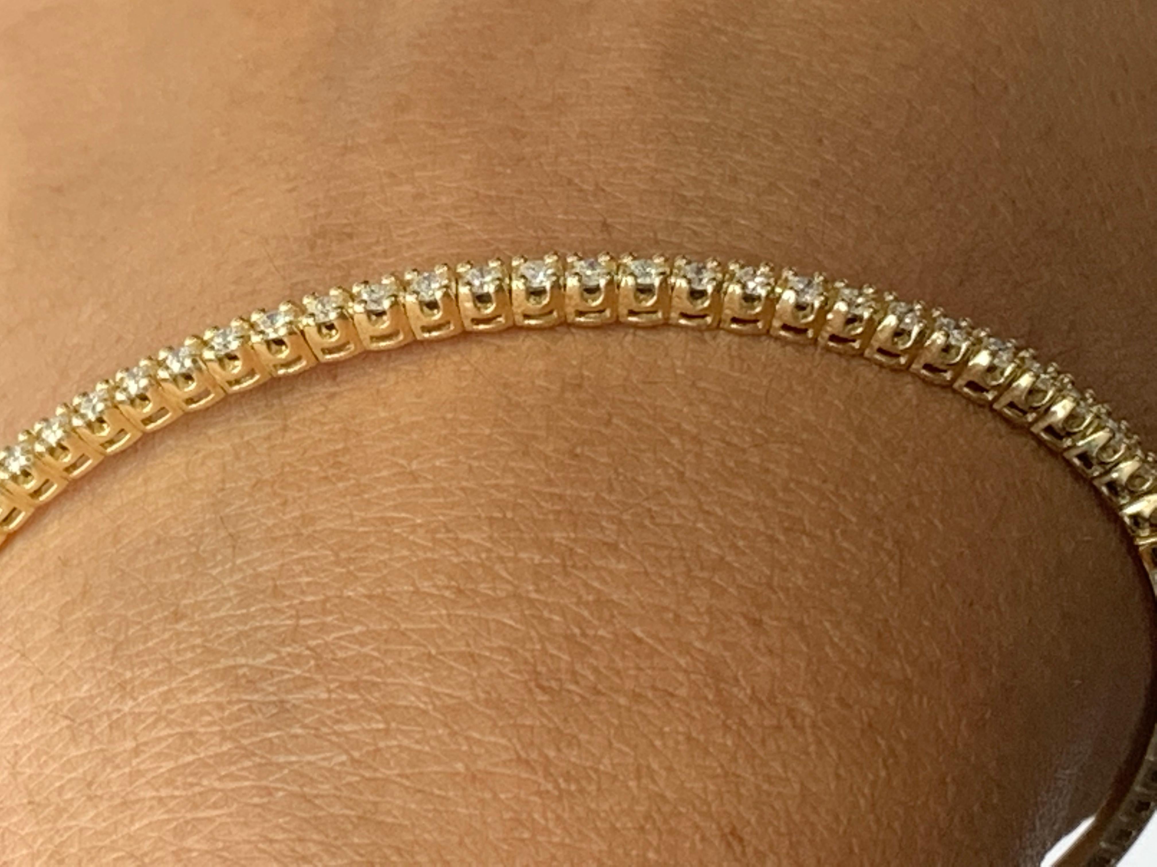0.66 Carat Brilliant Round Cut Diamond Yellow Gold Bangle Bracelet in 14K For Sale 8