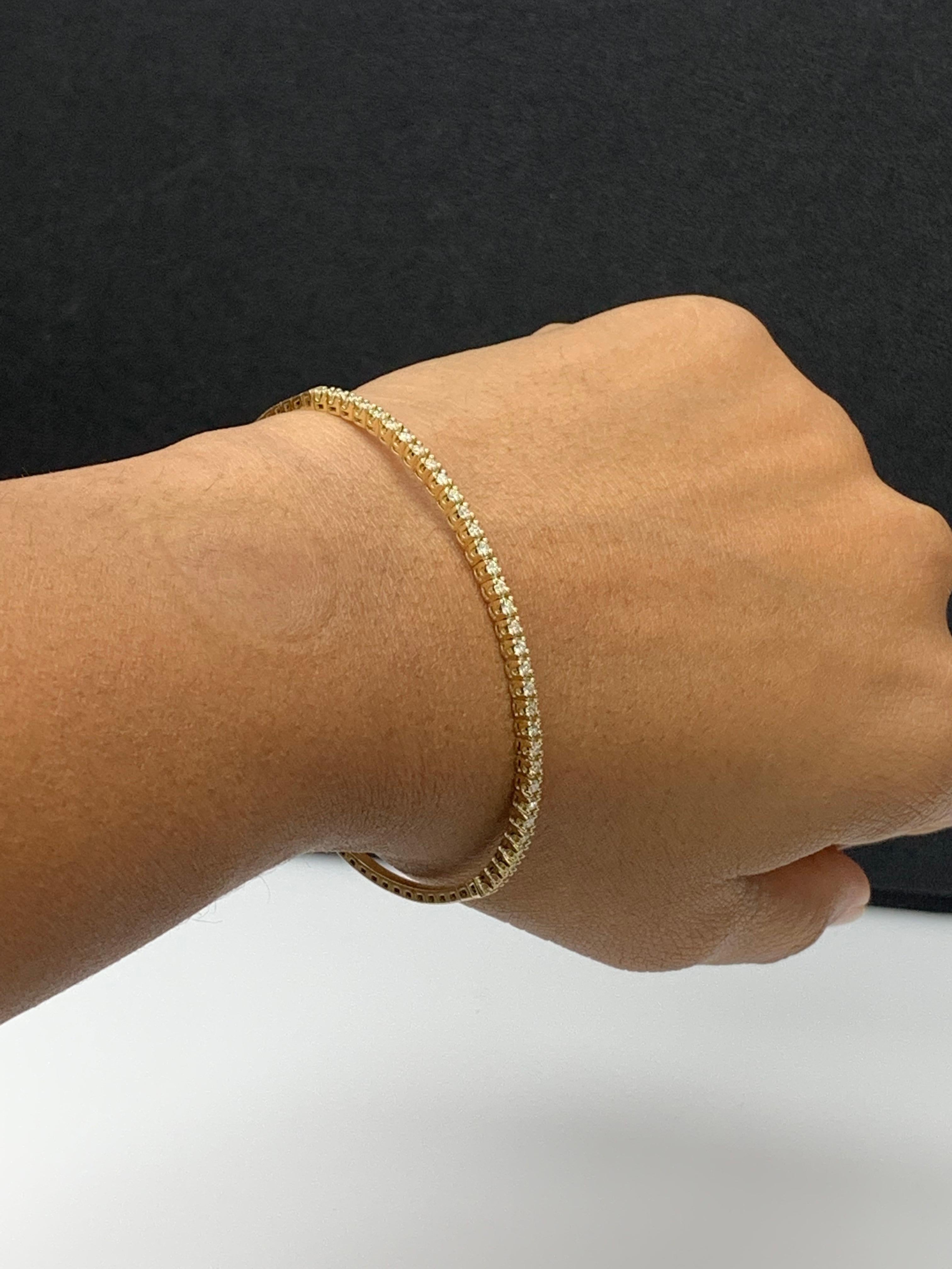Bracelet jonc en or jaune 14 carats avec diamants taille ronde brillants de 0,66 carat en vente 12