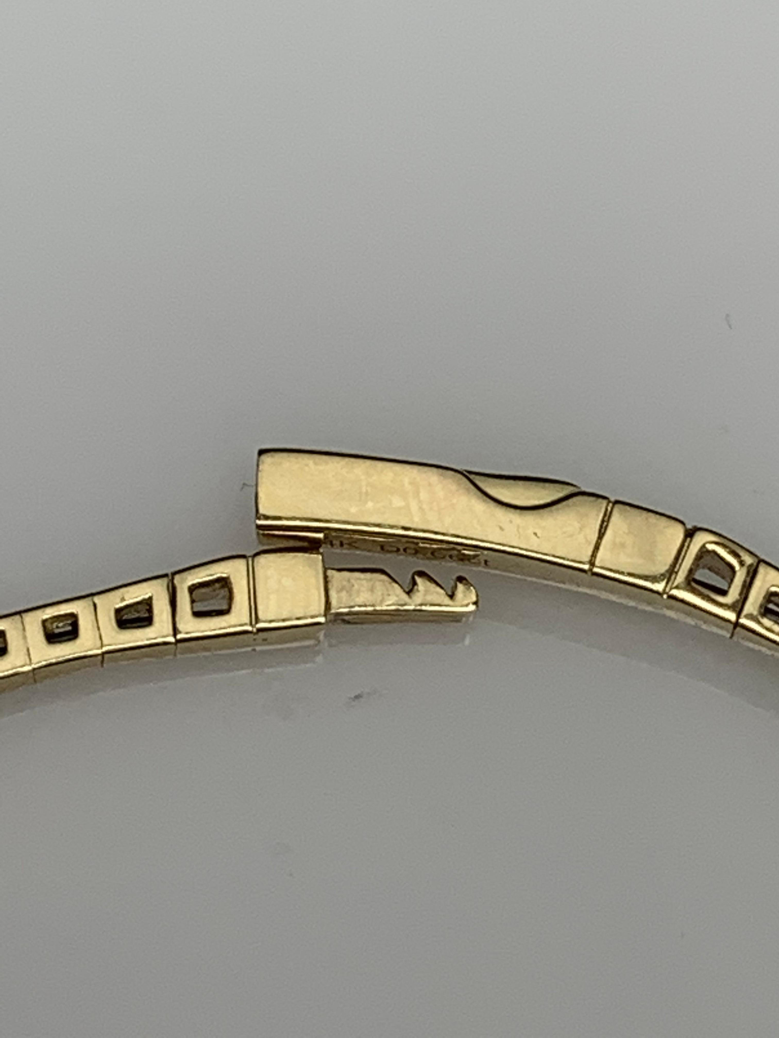 Women's 0.66 Carat Brilliant Round Cut Diamond Yellow Gold Bangle Bracelet in 14K For Sale