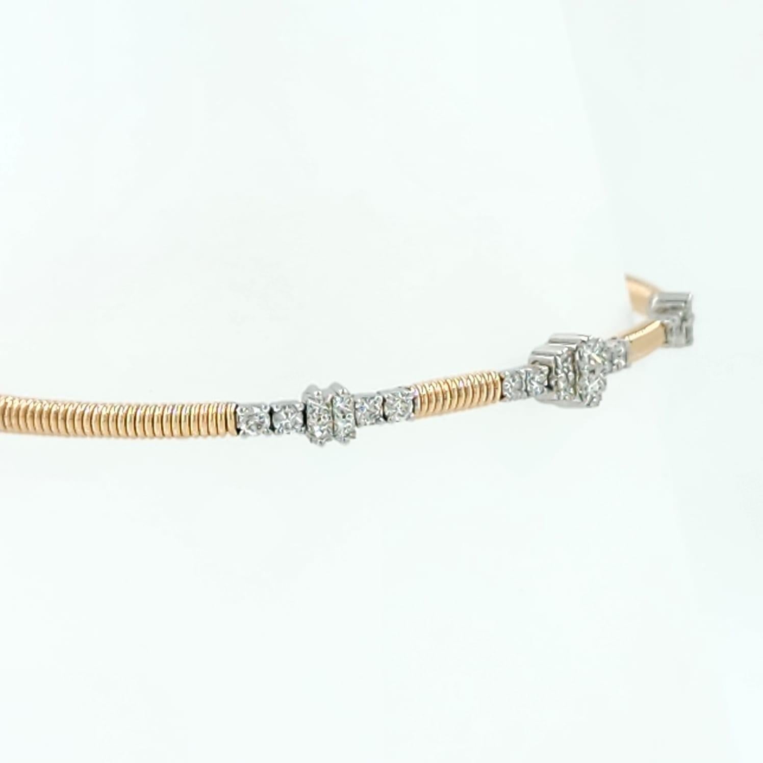 Taille mixte Bracelet jonc en or blanc et rose 18 carats avec diamants de 0,66 carat en vente